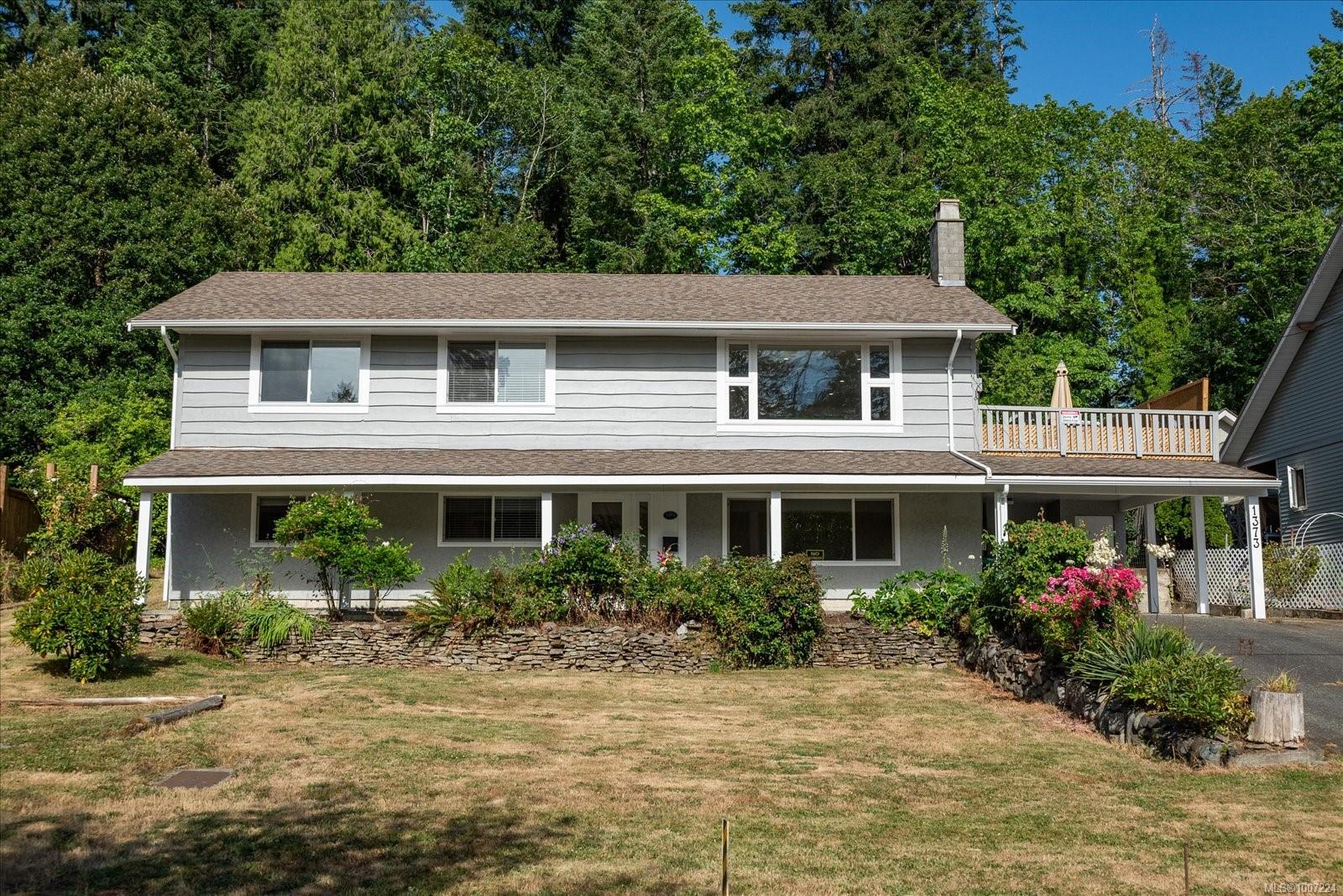 $929,000 - 1373 Fielding Rd<br>British Columbia, V9X 1K8