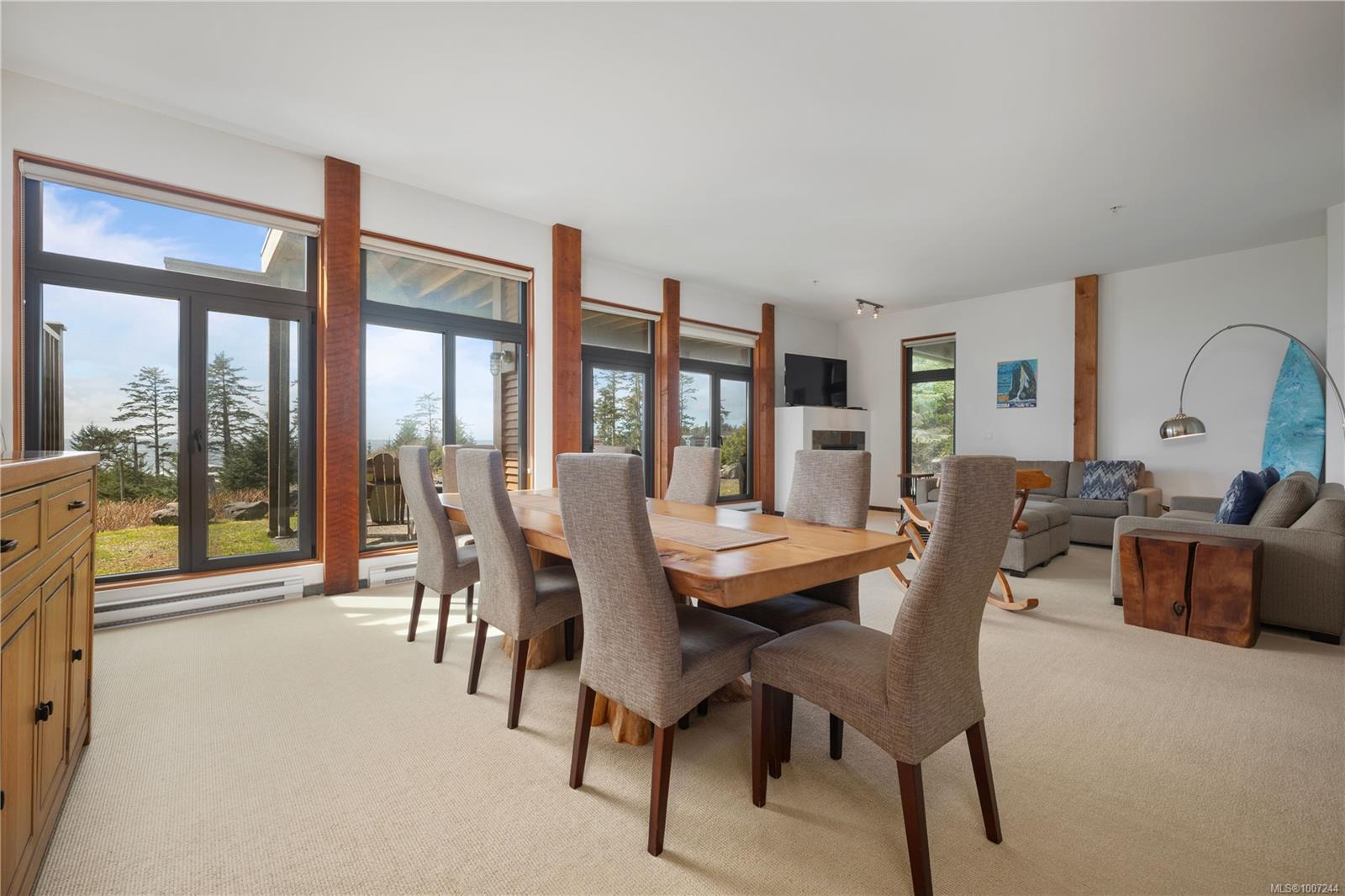$1,425,000 - 515 Marine Dr<br>British Columbia, V0R 3A0