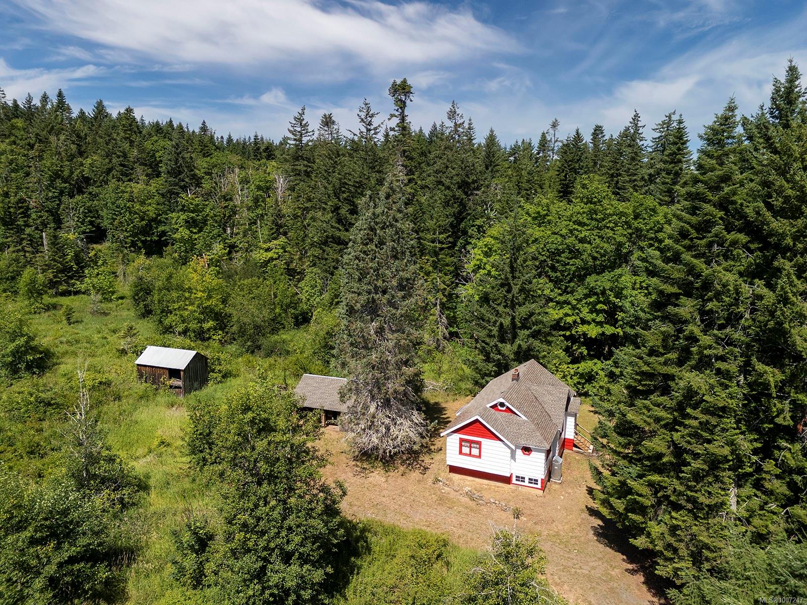 $975,000 - 444 Emerton Rd<br>British Columbia, V0R 1S0