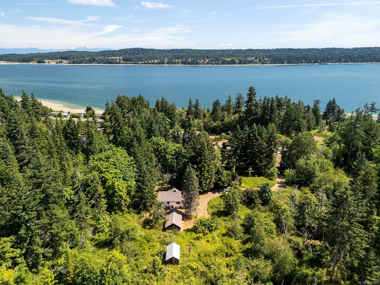 $975,000 - 444 Emerton Rd<br>British Columbia, V0R 1S0