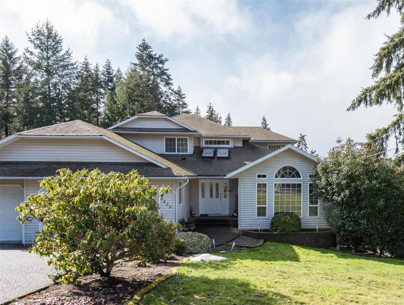$1,150,000 - 6420 Diana Dr<br>British Columbia, V9L 5V1
