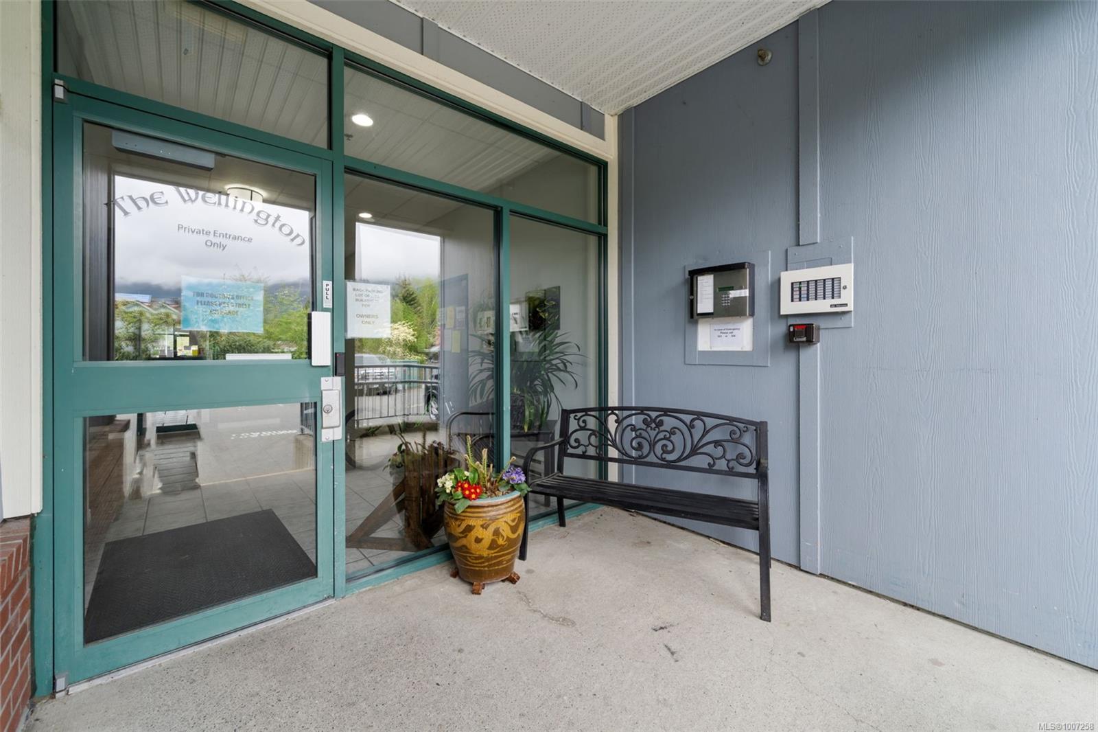 $395,000 - 138 South Shore Rd<br>British Columbia, V0R 2G0