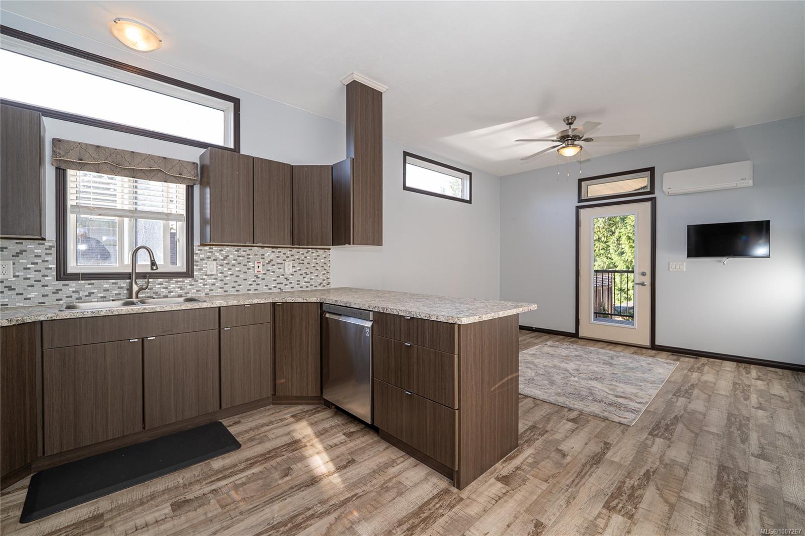 $295,000 - 3042 River Rd<br>British Columbia, V0R 1K3