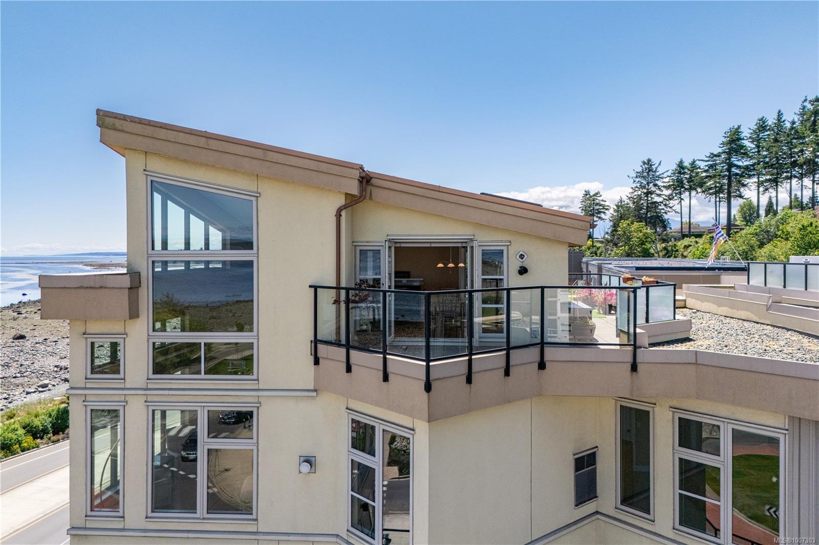 $799,900 - 1392 Island Hwy<br>British Columbia, V9W 1B7