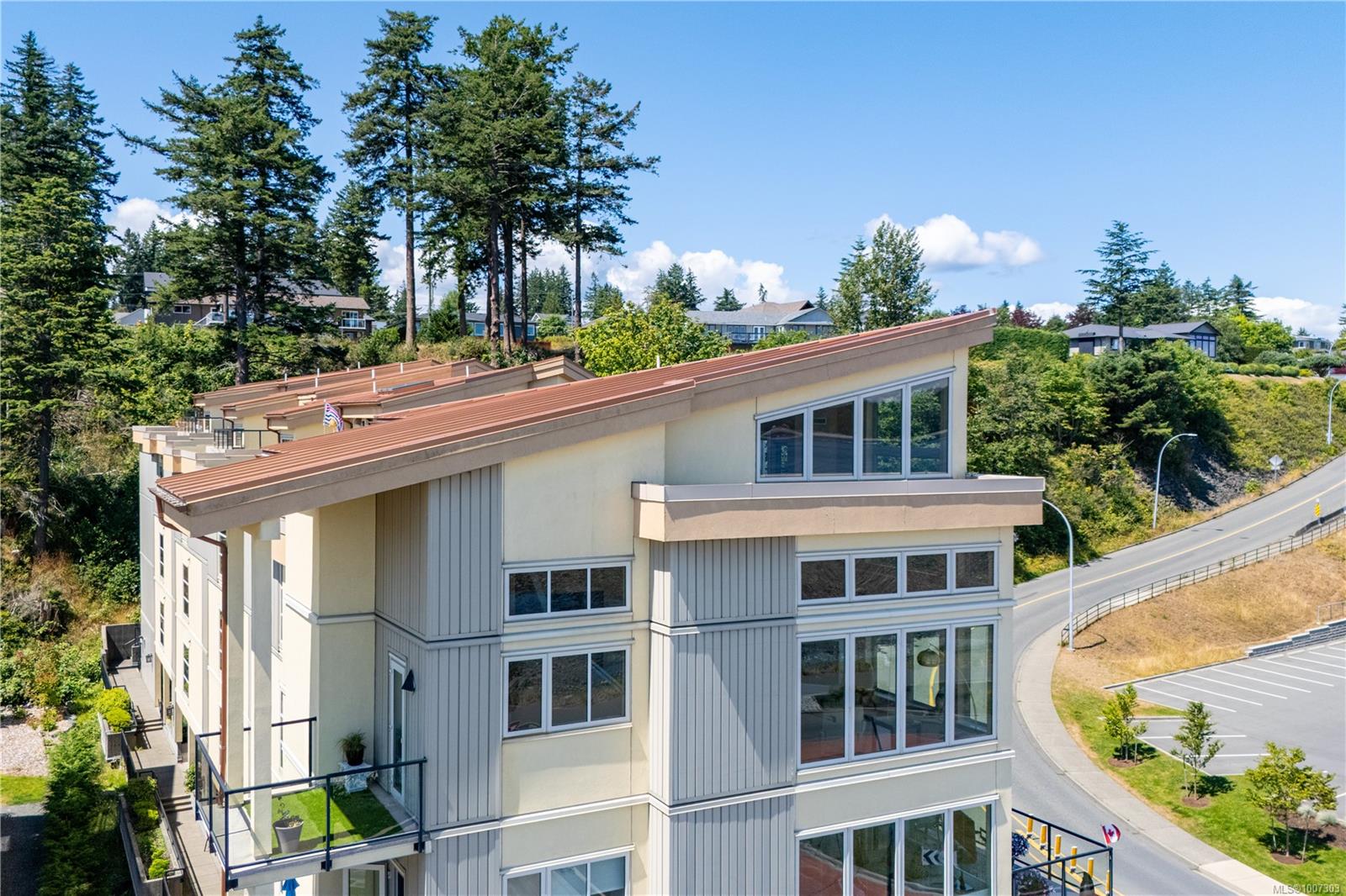 $799,900 - 1392 Island Hwy<br>British Columbia, V9W 1B7