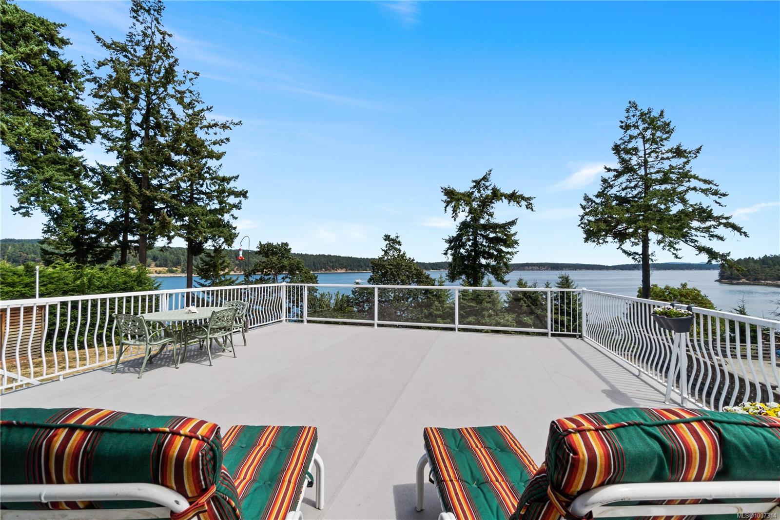 1424 Seaspray Blvd, Na Cedar real estate property for sale in Nanaimo British Columbia, V9X 1P5