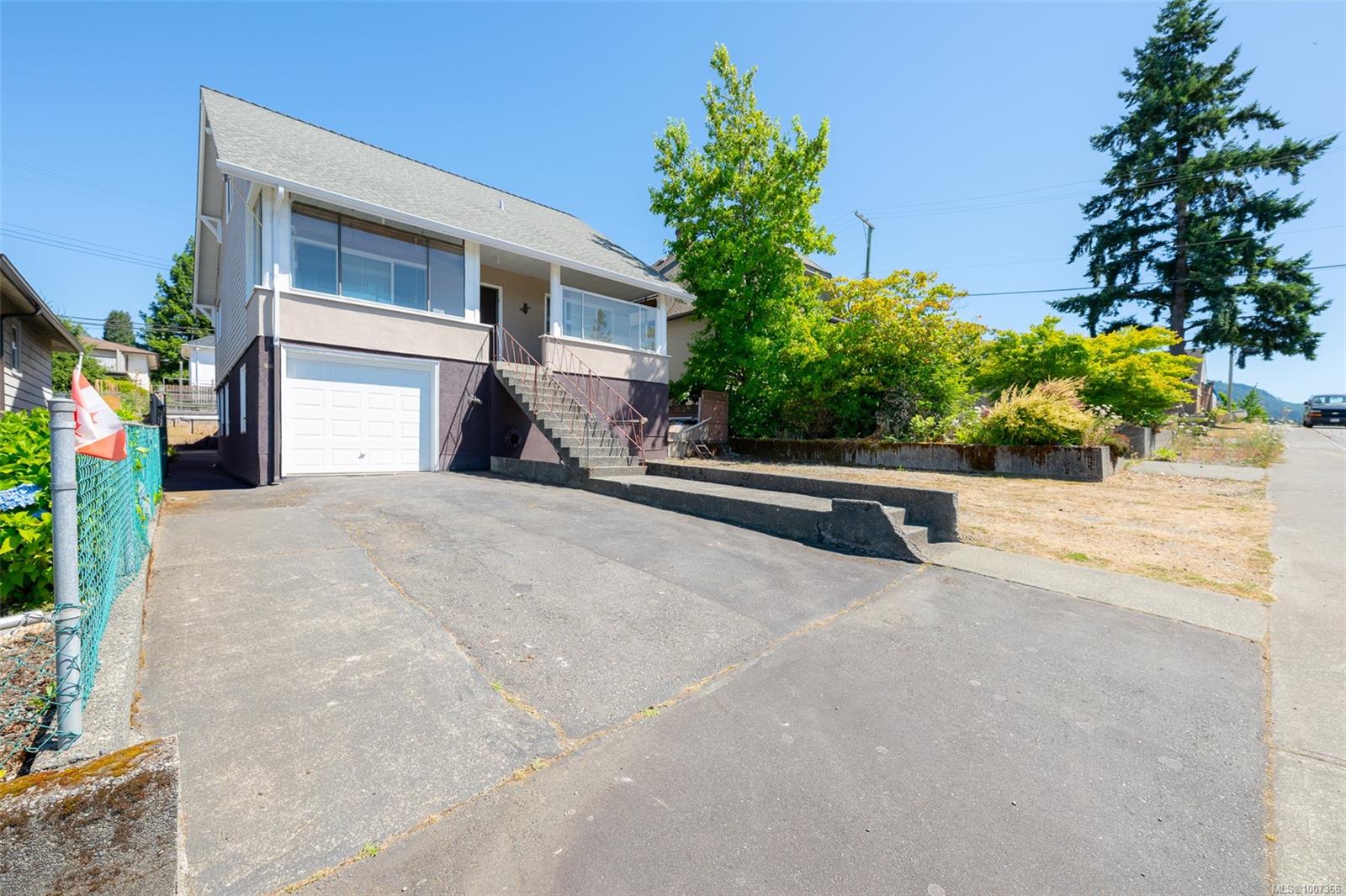 $464,500 - 3059 5th Ave<br>Port Alberni, British Columbia, V9Y 4K5