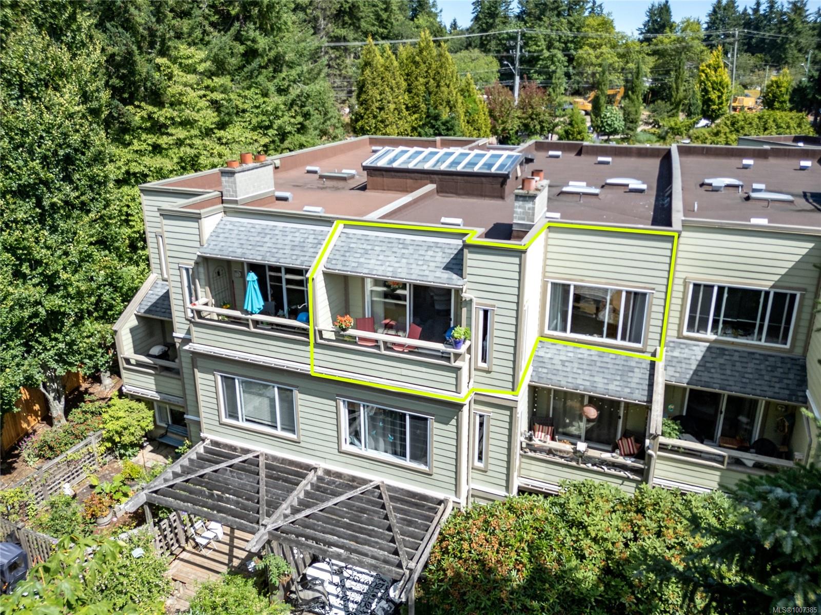 $469,900 - 2250 Manor Pl<br>British Columbia, V9M 1C5