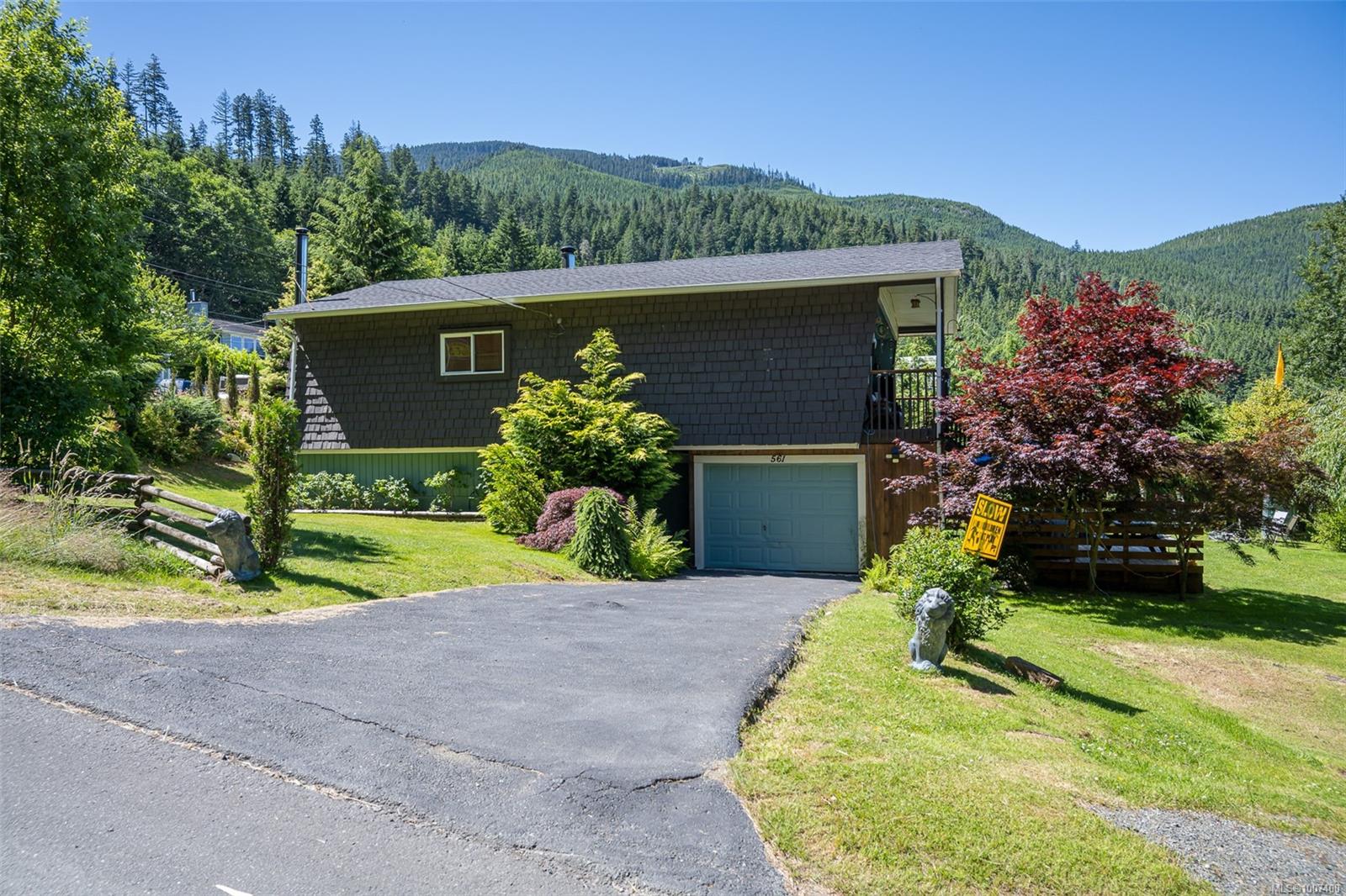 $459,000 - 561 Macmillan Dr<br>British Columbia, V0P 1R0
