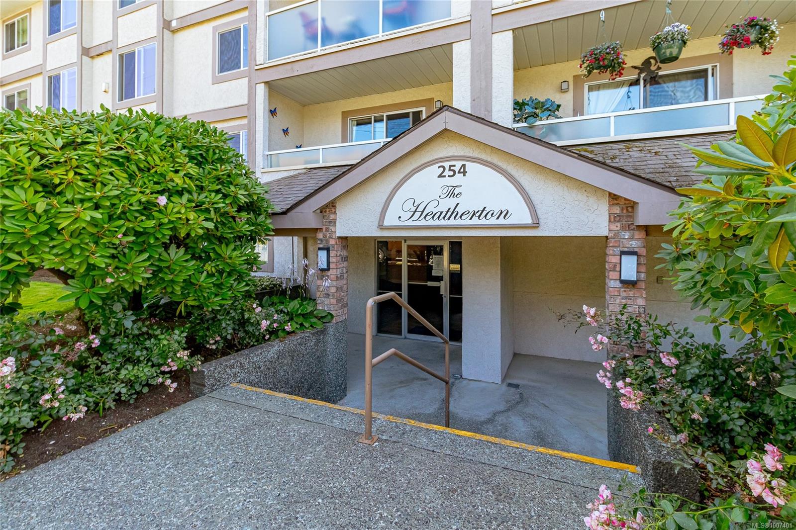 $405,000 - 254 First St<br>British Columbia, V9L 1R2