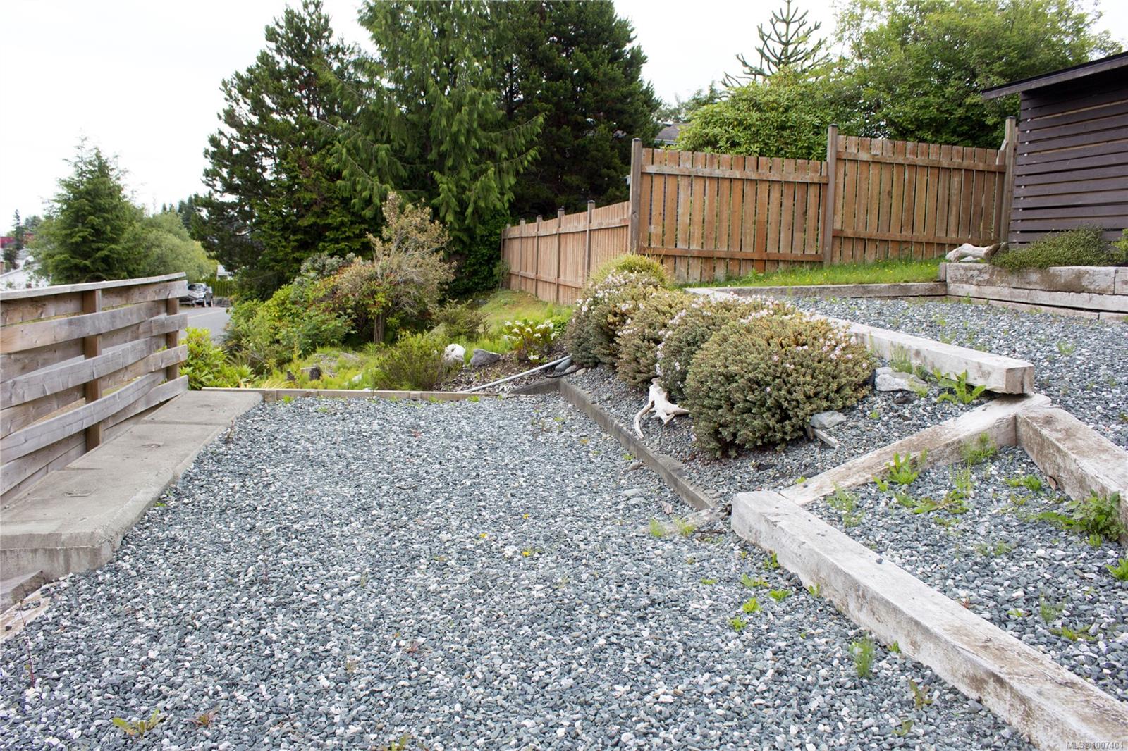 $515,000 - 2141 Camosun Cres<br>British Columbia, V0N 2R0