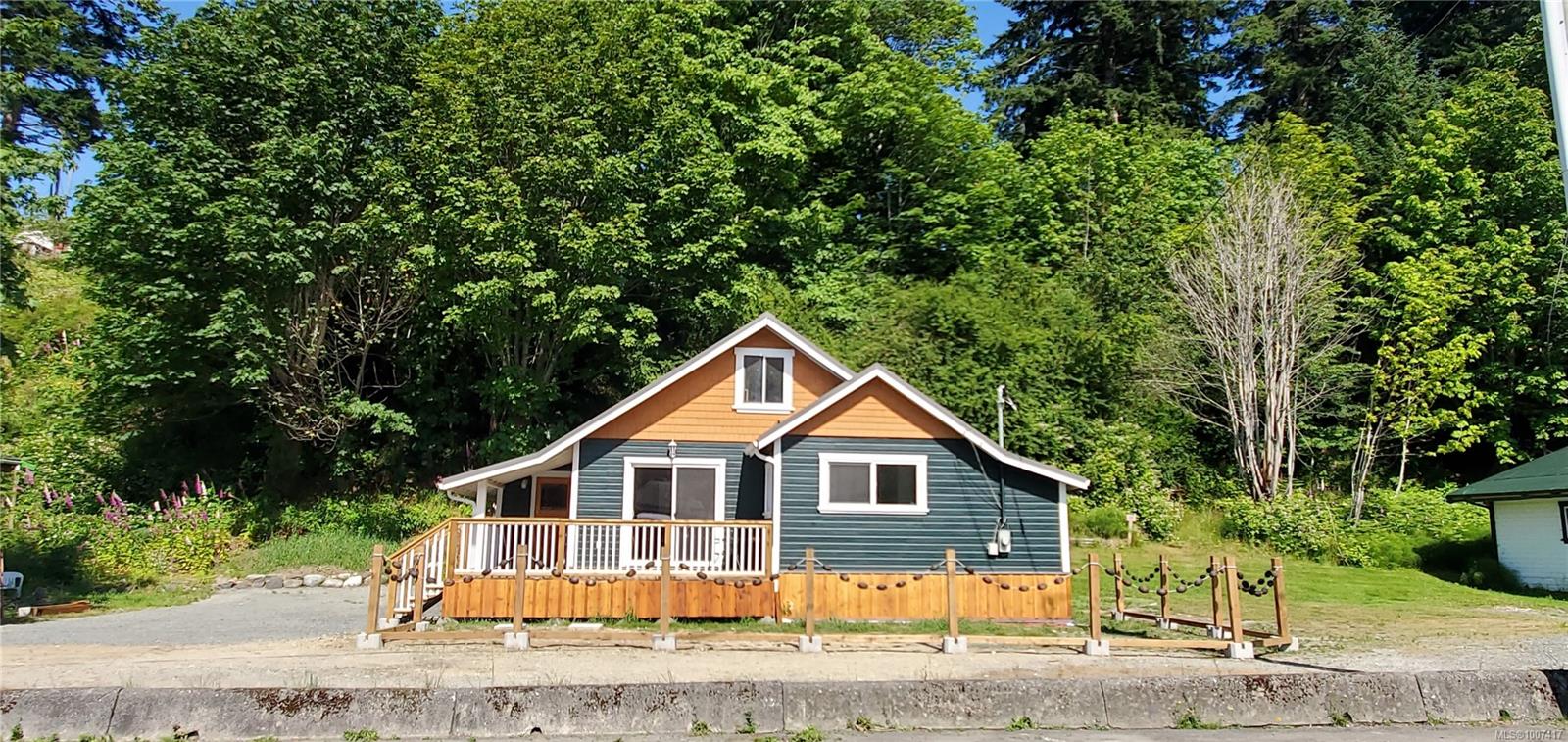 $798,000 - 683 Green Rd<br>British Columbia, V0P 1N0