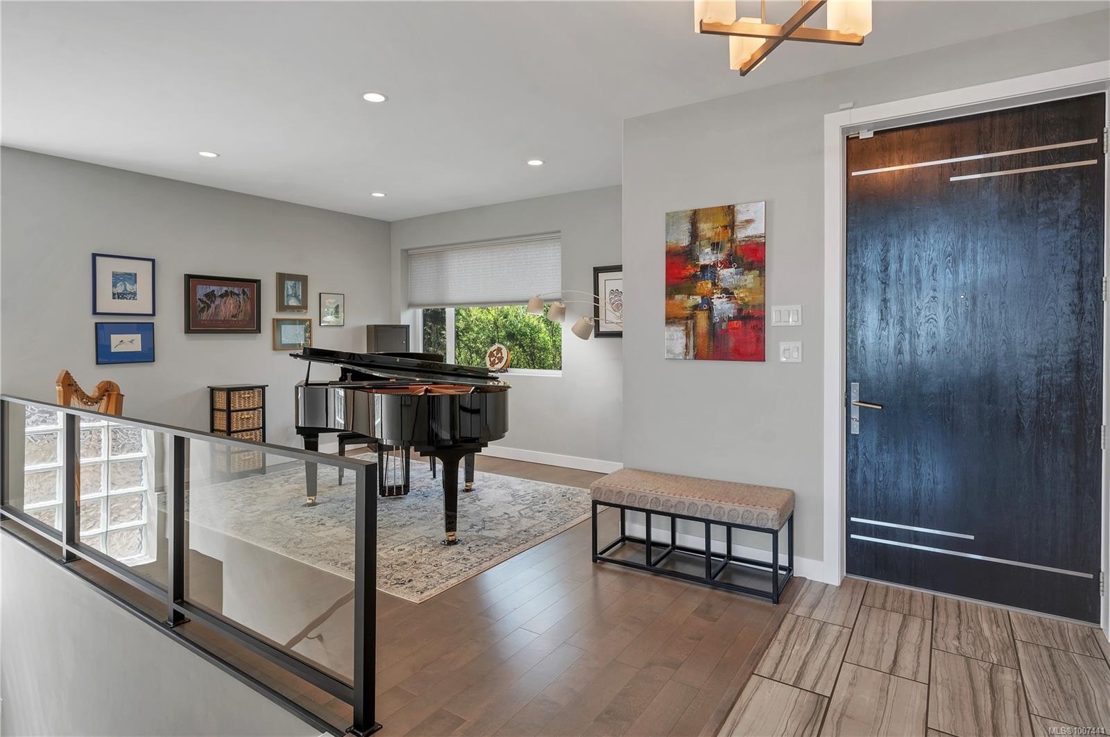 $1,525,000 - 2661 Sunderland Rd<br>British Columbia, V9H 0C8