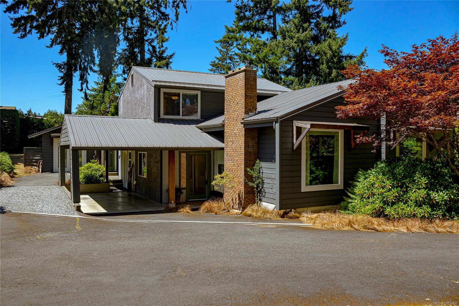 $1,100,000 - 6496 Wicks Rd<br>British Columbia, V9L 5V3