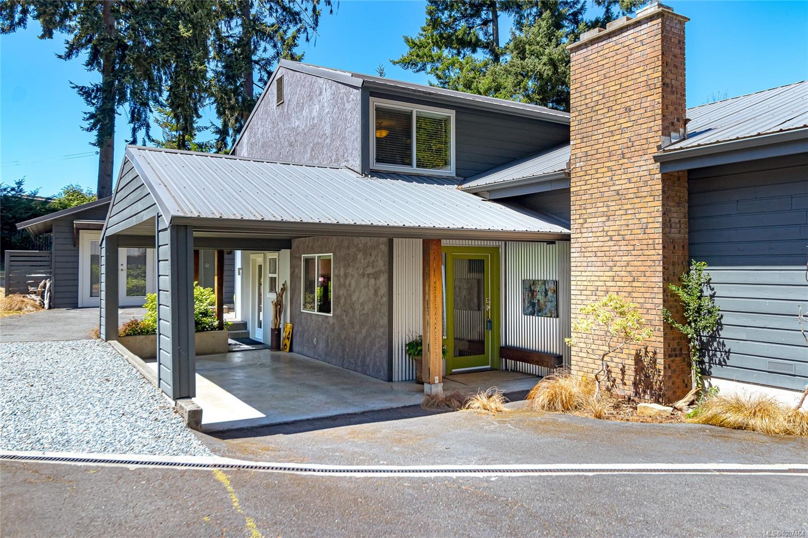 $1,100,000 - 6496 Wicks Rd<br>British Columbia, V9L 5V3