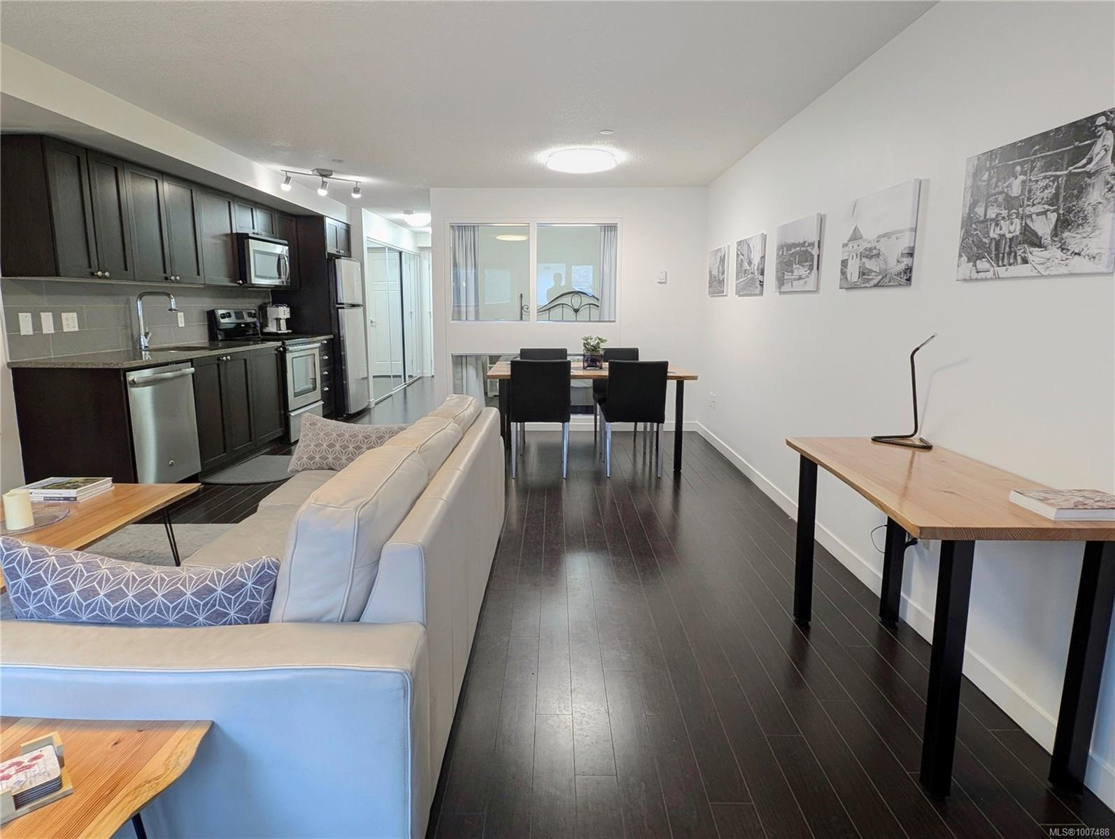 $374,500 - 99 Chapel St<br>British Columbia, V9R 5H3