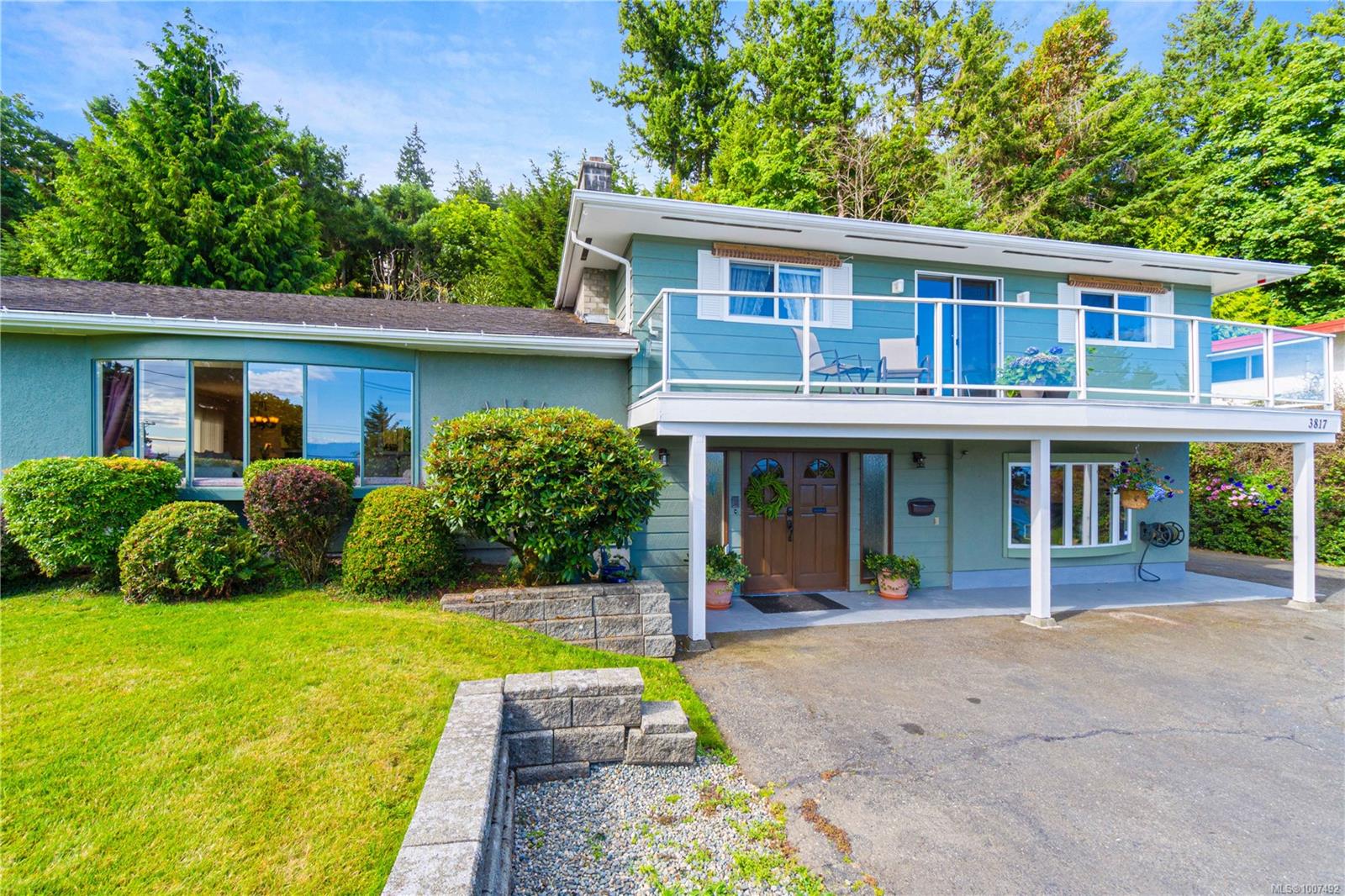 3817 Hammond Bay Rd, Na North Nanaimo real estate property for sale in Nanaimo British Columbia, V9T 1G4