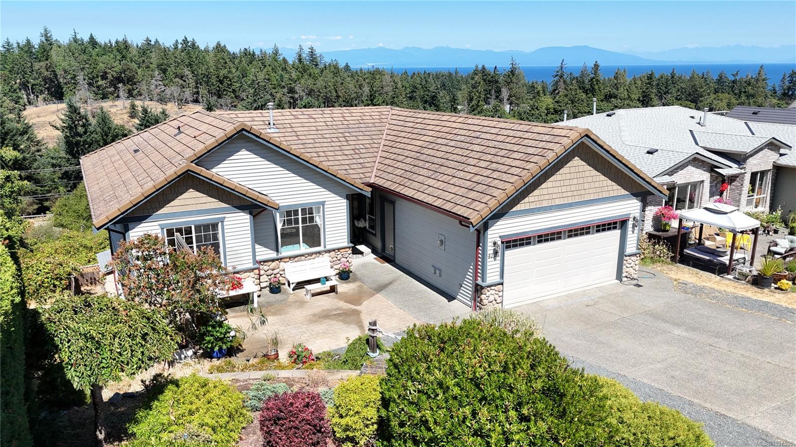 $1,350,000 - 4124 Gulfview Dr<br>British Columbia, V9T 6G3