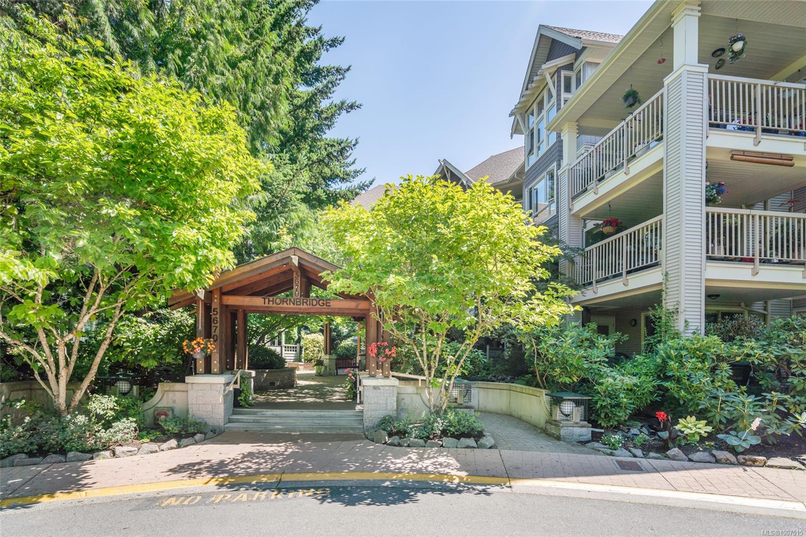 $468,800 - 5670 Edgewater Lane<br>British Columbia, V9T 6K1