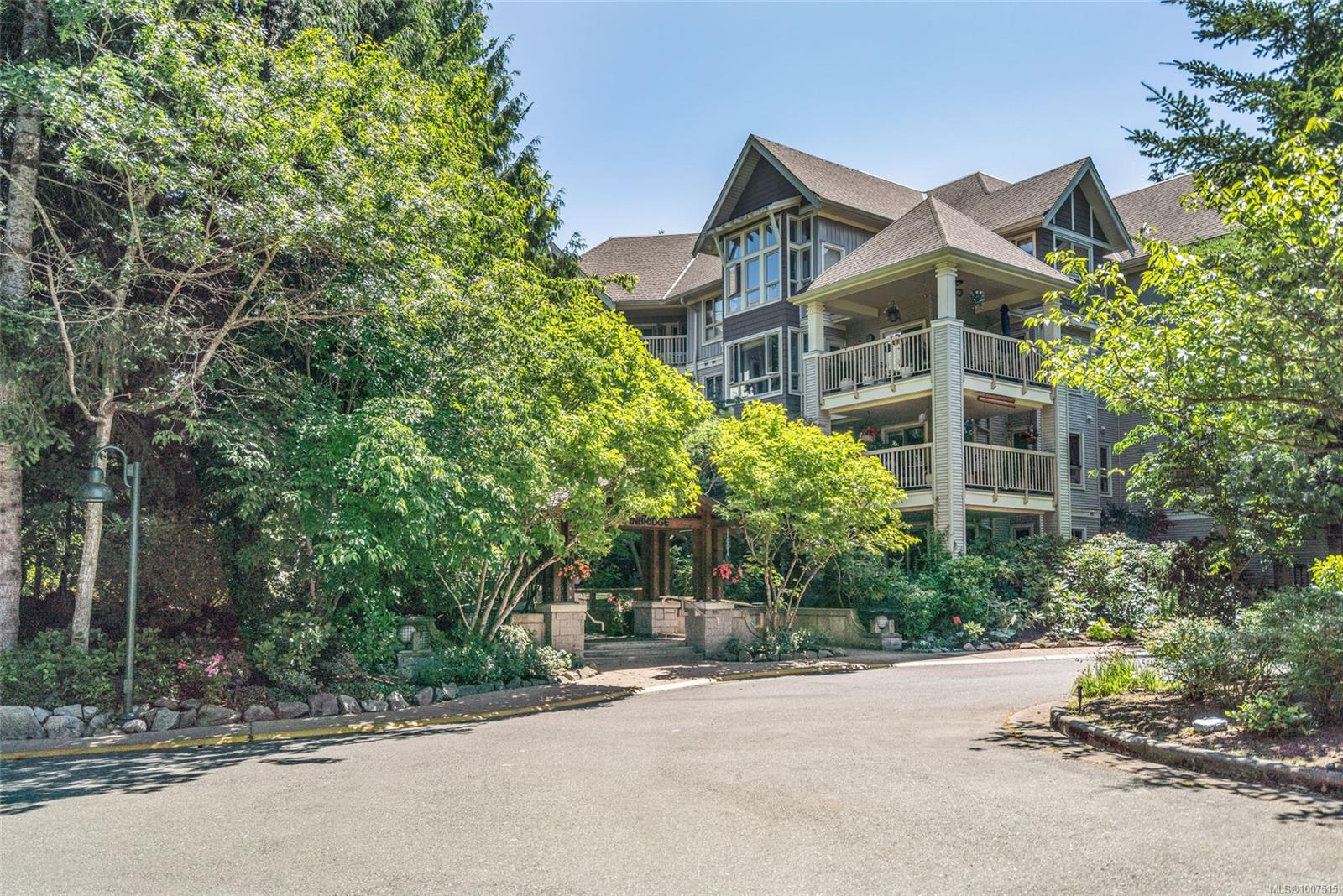 $468,800 - 5670 Edgewater Lane<br>British Columbia, V9T 6K1