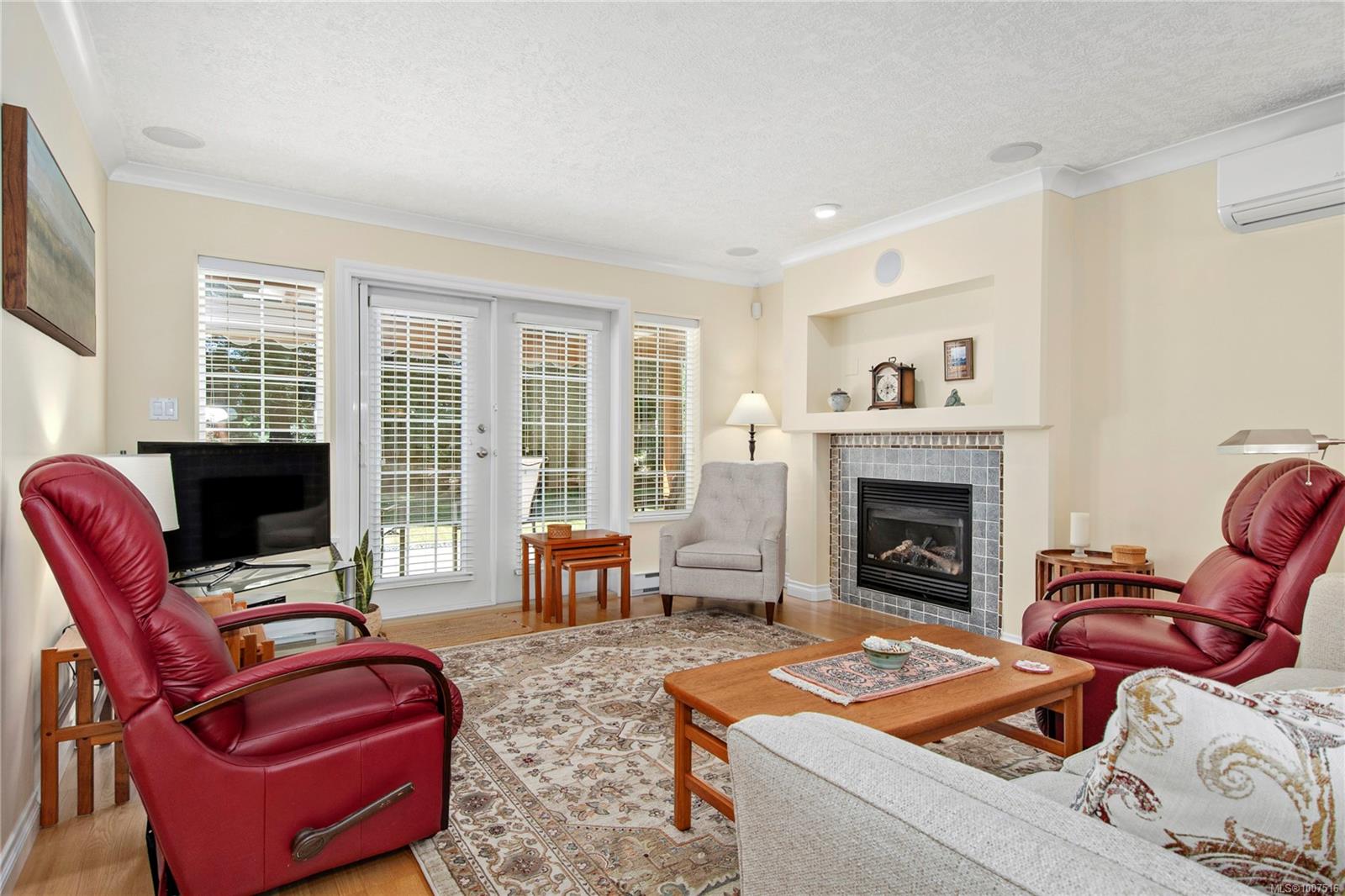 $589,000 - 794 Marguerite Rd<br>British Columbia, V9W 3K5