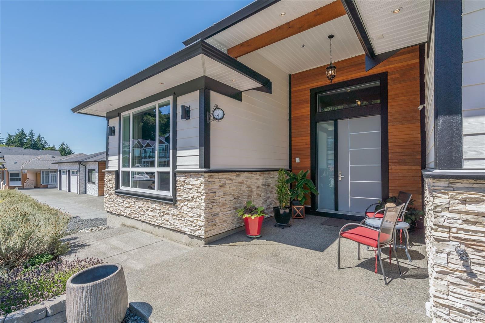 $1,298,500 - 4610 Sheridan Ridge Rd<br>British Columbia, V9T 6S6