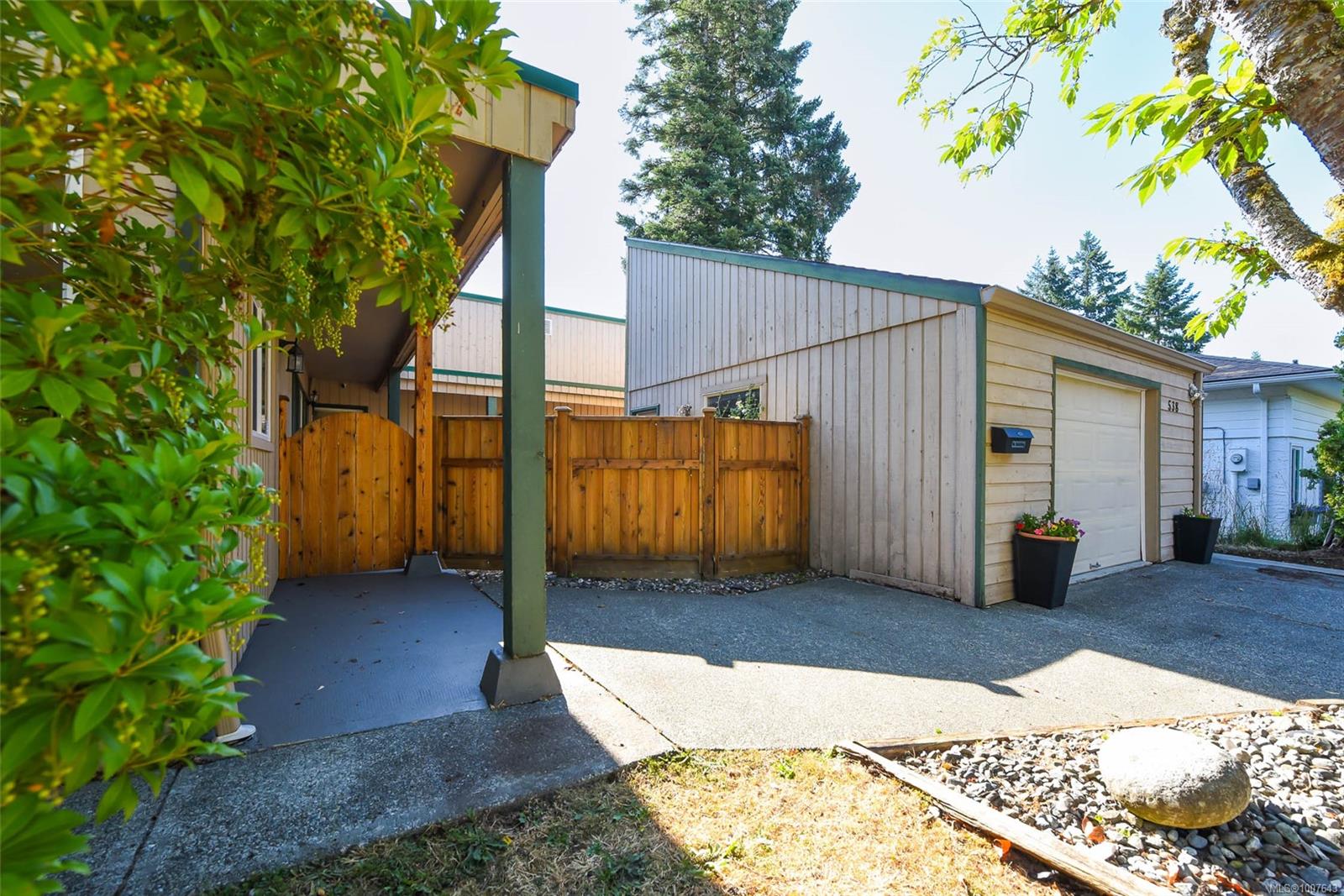 $685,000 - 538 Bambrick Pl<br>British Columbia, V9M 1Z4