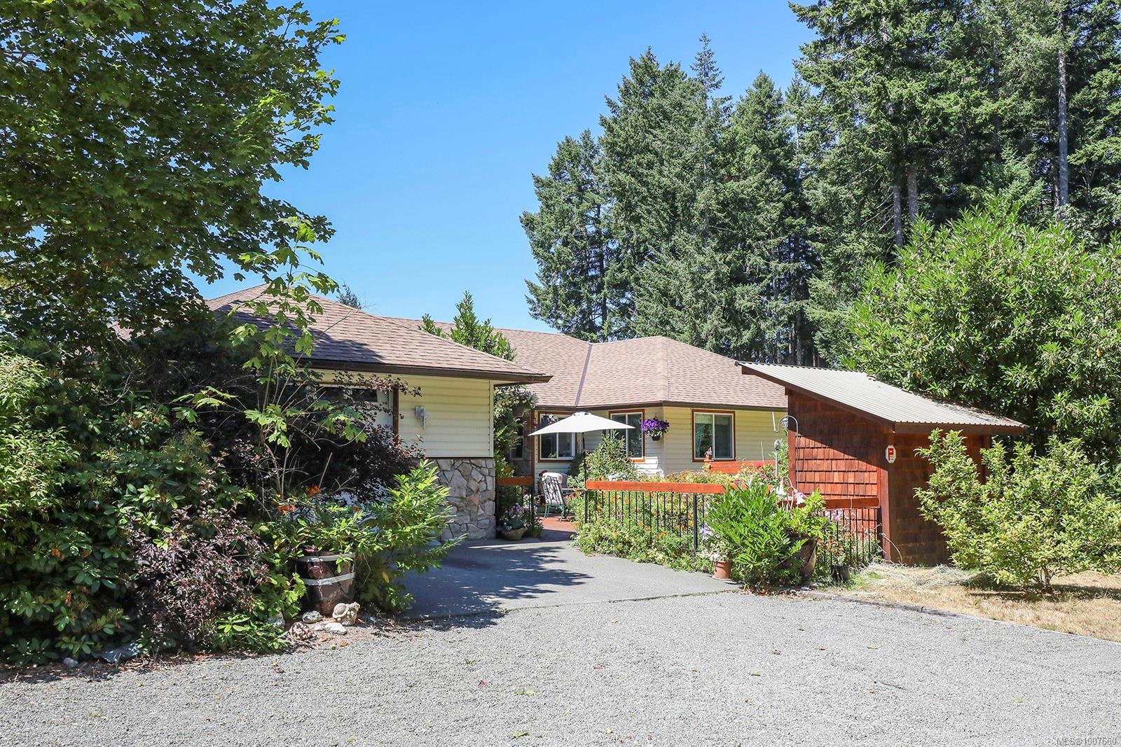 $1,574,900 - 6411 Bishop Rd<br>British Columbia, V9J 1V3