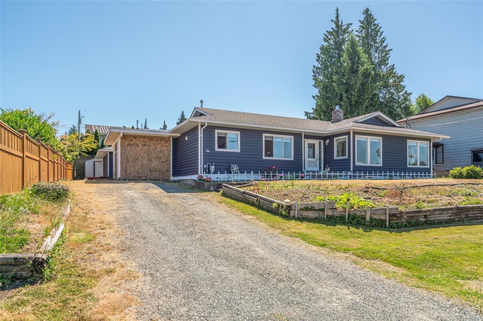$849,900 - 124 Garden Rd<br>British Columbia, V9K 1R9
