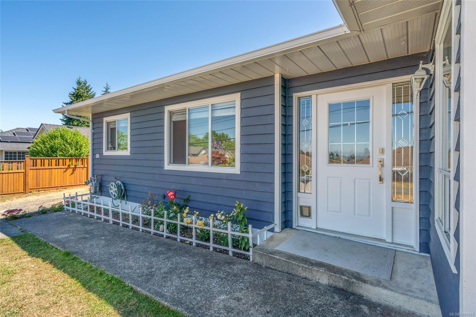 $849,900 - 124 Garden Rd<br>British Columbia, V9K 1R9