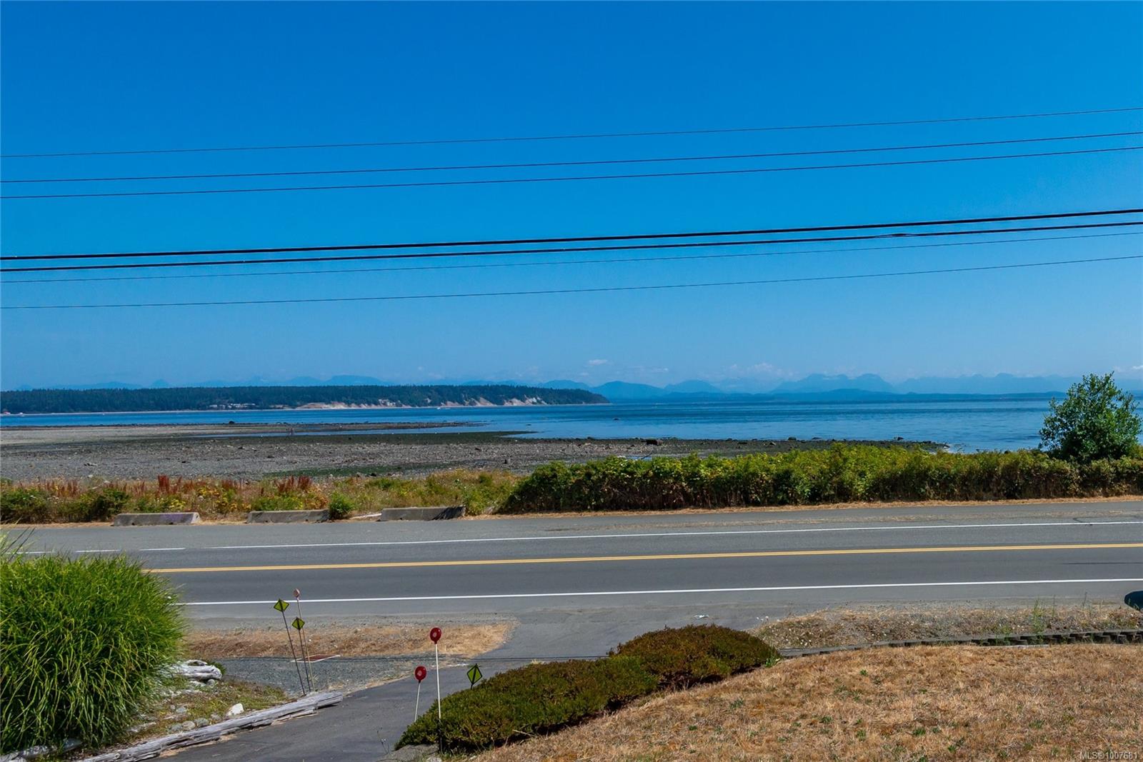$978,000 - 2890 Island Hwy<br>British Columbia, V9W 1C8