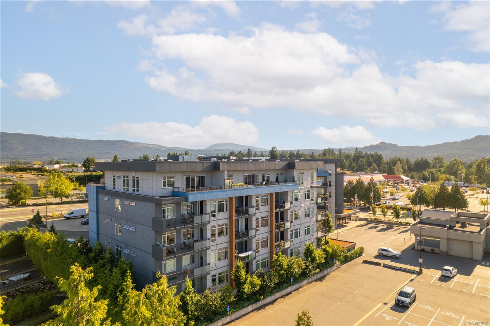 $539,900 - 6544 Metral Dr<br>British Columbia, V9T 2L8