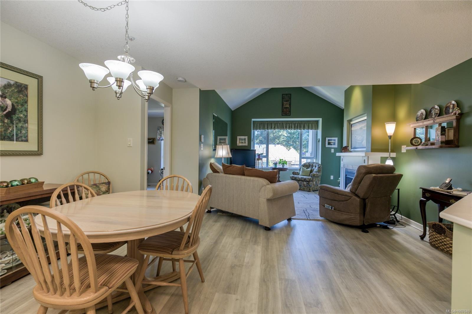 $570,000 - 5685 Edgewater Lane<br>British Columbia, V9T 6K1