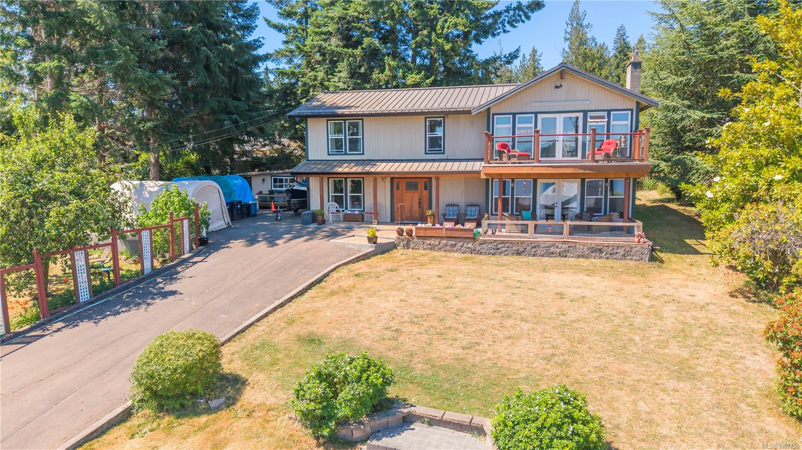 $1,400,000 - 1671 Fawcett Rd<br>British Columbia, V9X 1P2