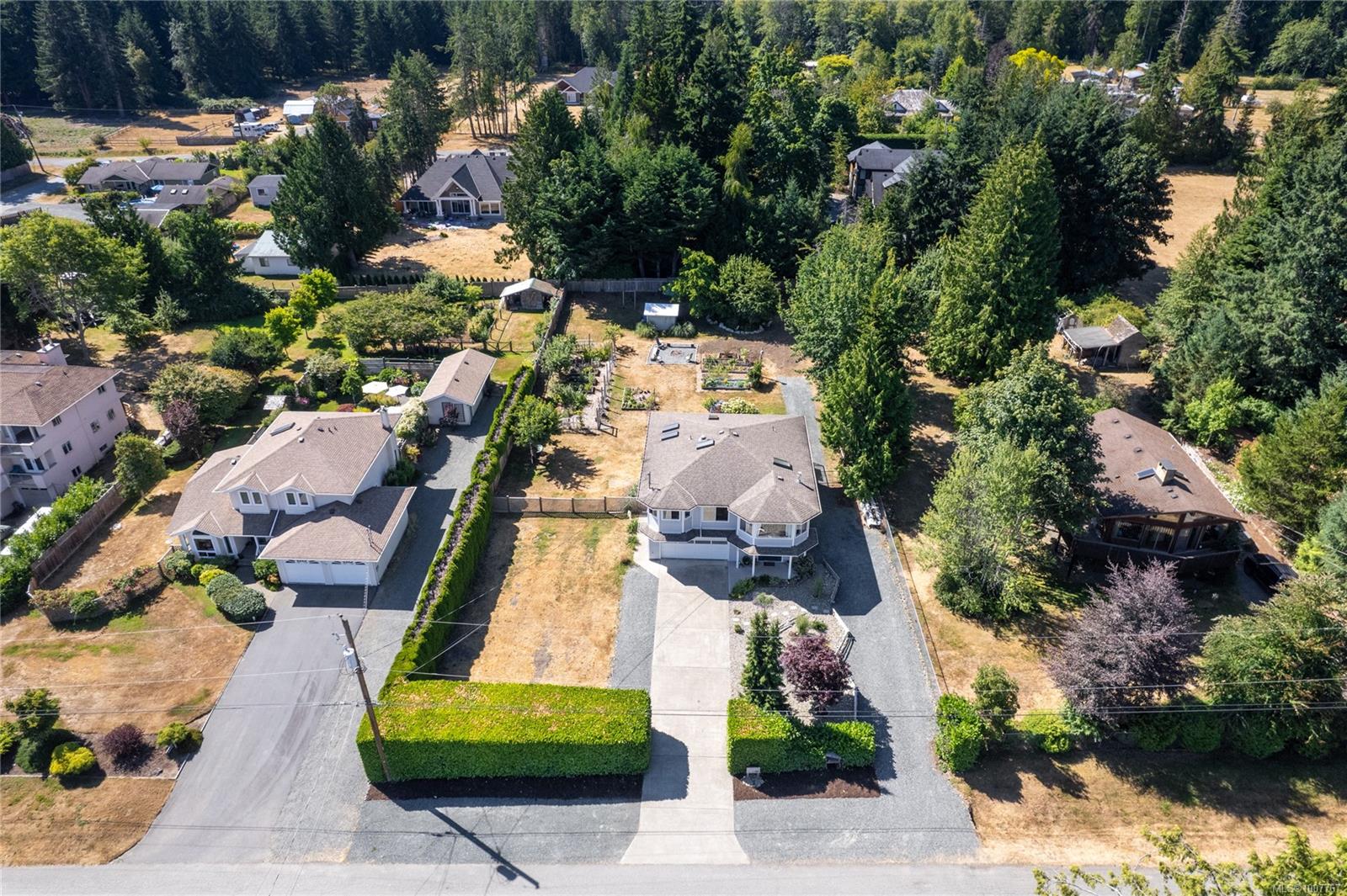 $1,089,000 - 1184 Centre Rd<br>British Columbia, V9K 2G8