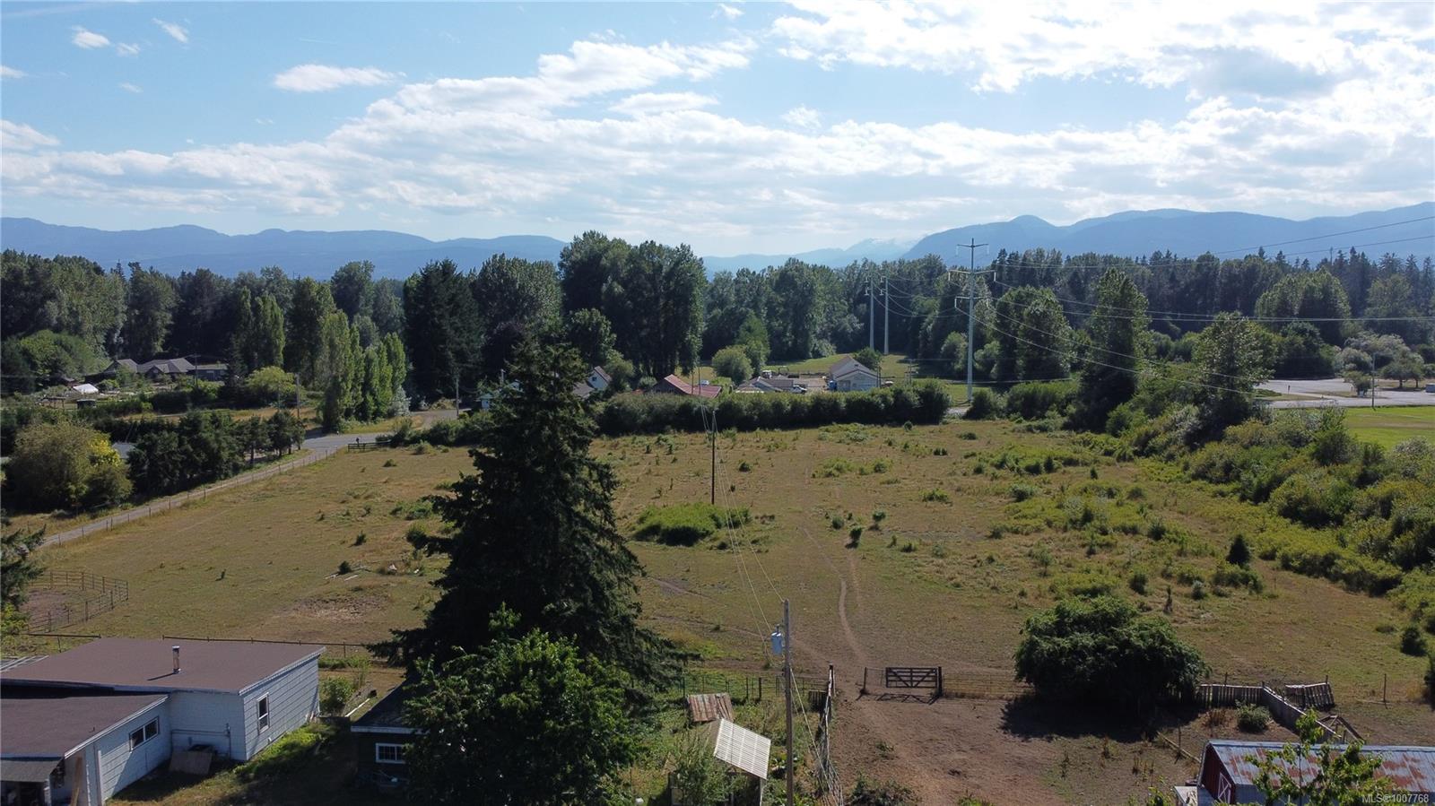 $2,190,000 - 4766 Headquarters Rd<br>British Columbia, V9N 9H4