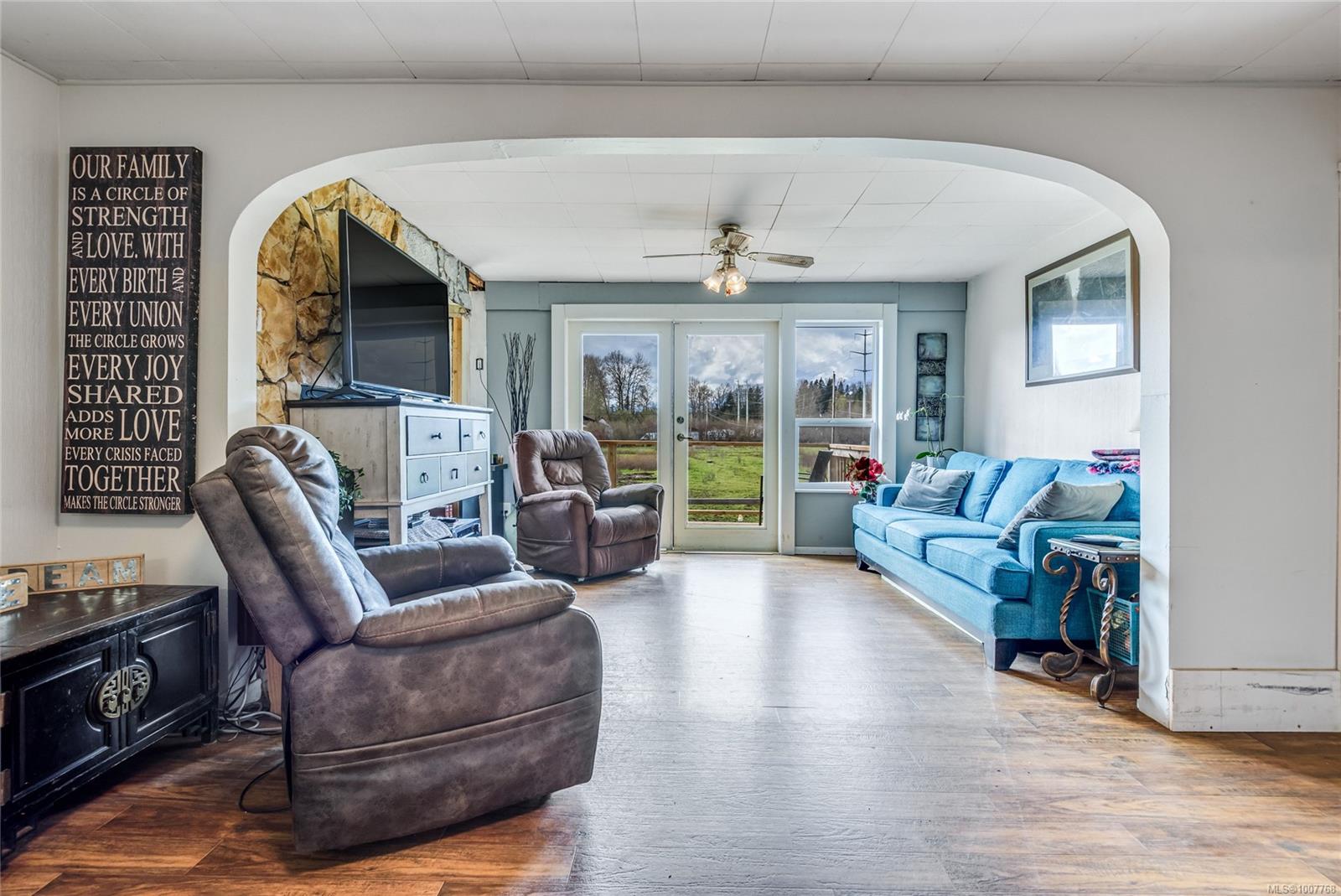 $2,190,000 - 4766 Headquarters Rd<br>British Columbia, V9N 9H4