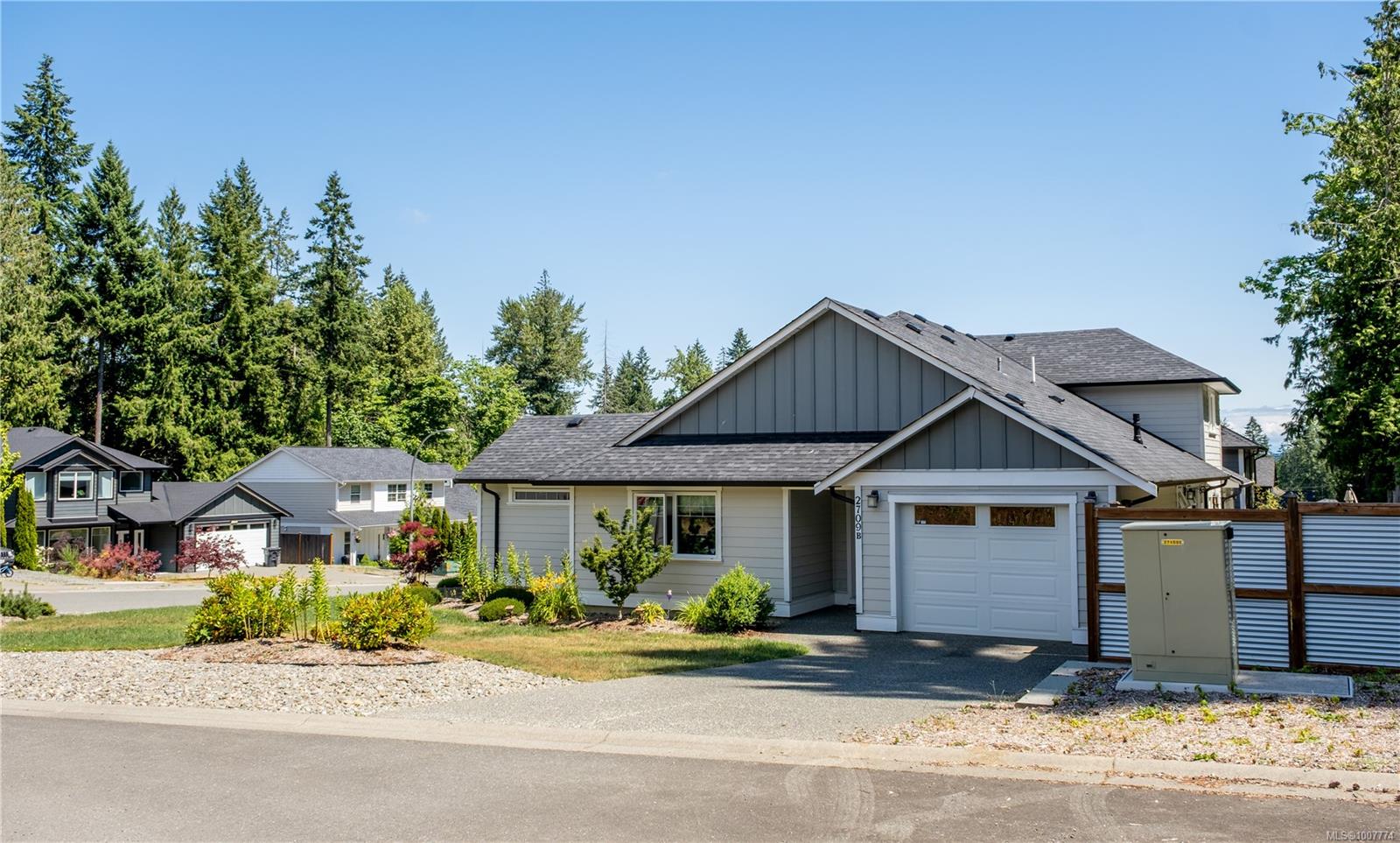 $770,000 - 2709 Bickle St<br>British Columbia, V9N 0C8