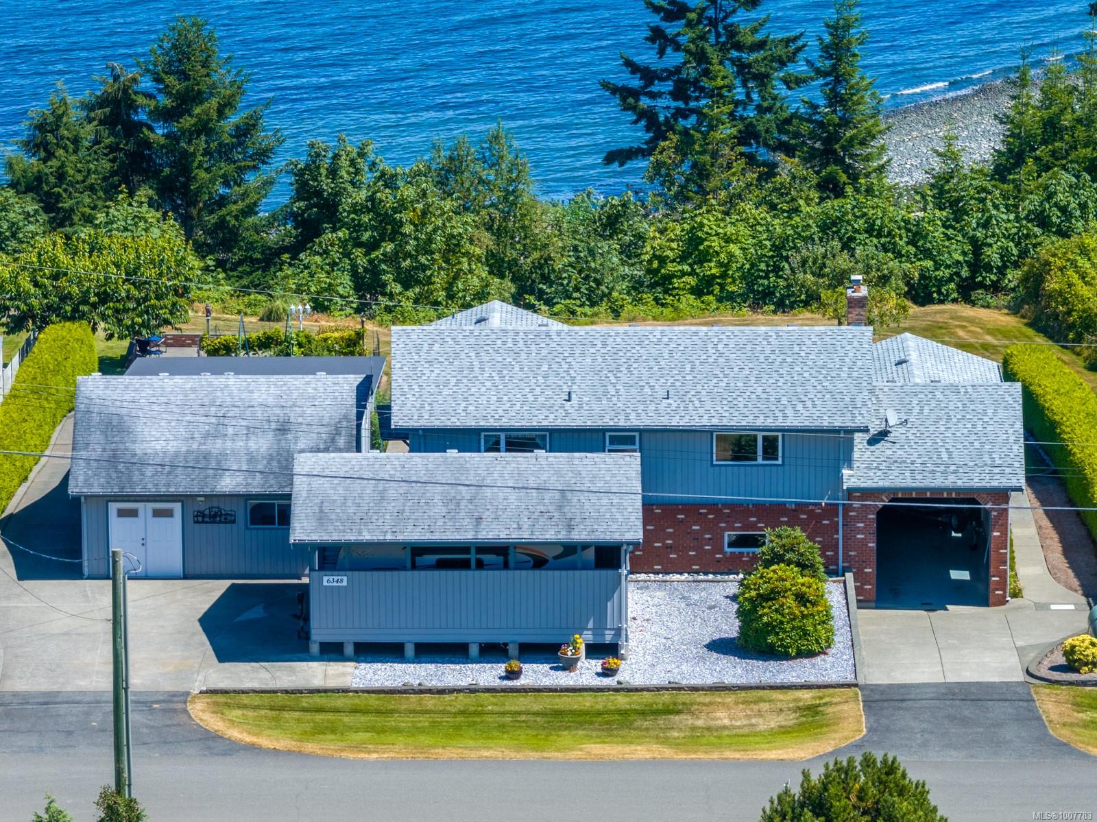 $1,399,000 - 6348 Eagles Dr<br>British Columbia, V9J 1V4