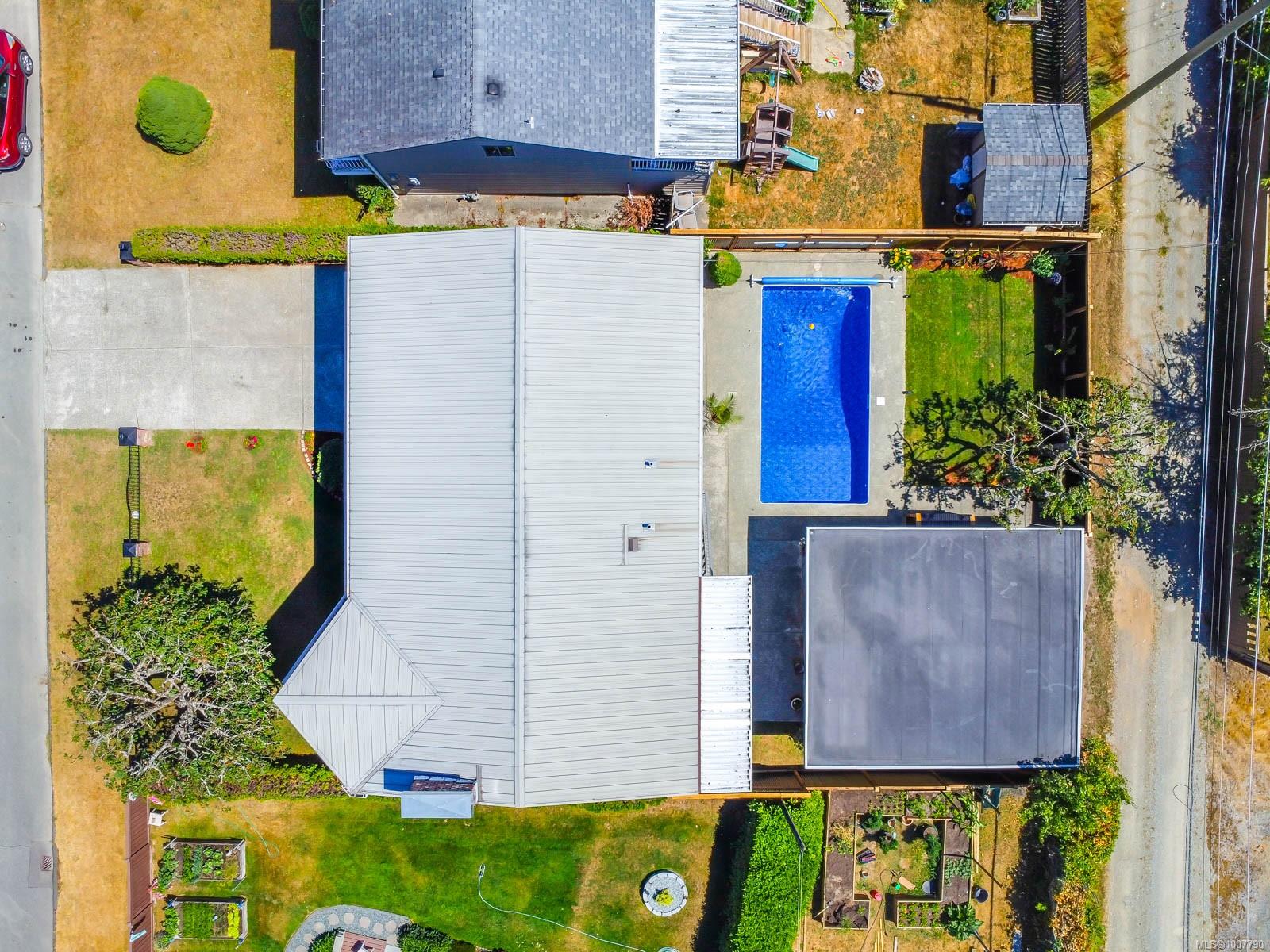 $835,000 - 3782 Grieve Rd<br>Port Alberni, British Columbia, V9Y 7W7