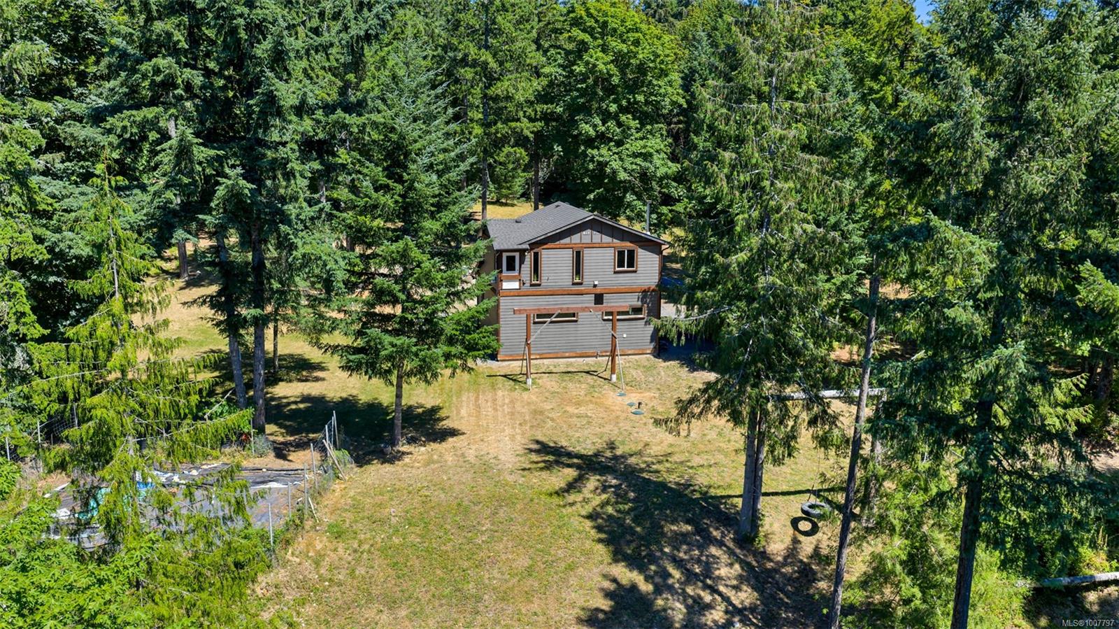 $988,000 - 4379 Irvine Dr<br>British Columbia, V9L 6G5