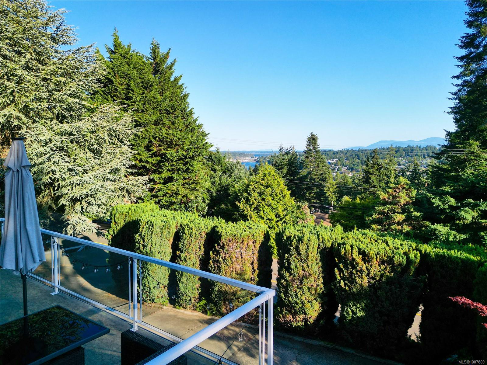 $924,900 - 3270 Smugglers Hill Dr<br>British Columbia, V9R 1T8