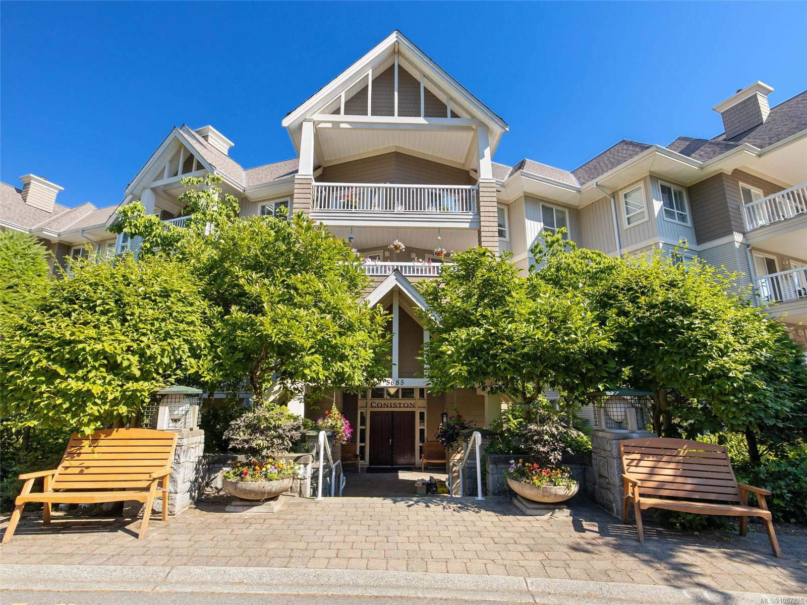 $575,000 - 5685 Edgewater Lane<br>British Columbia, V9T 6K3