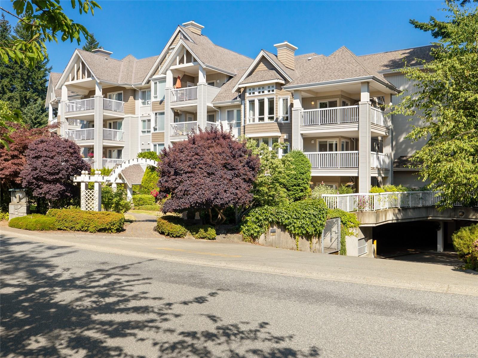 $575,000 - 5685 Edgewater Lane<br>British Columbia, V9T 6K3