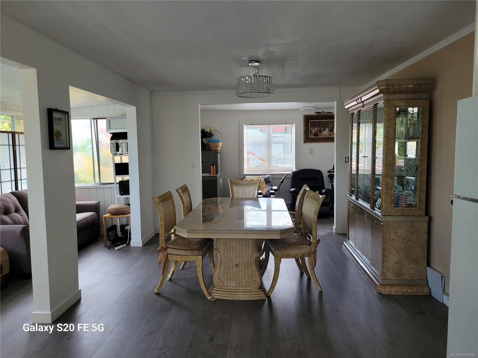 $790,000 - 1558 Chaplin St<br>British Columbia, V0R 1R0