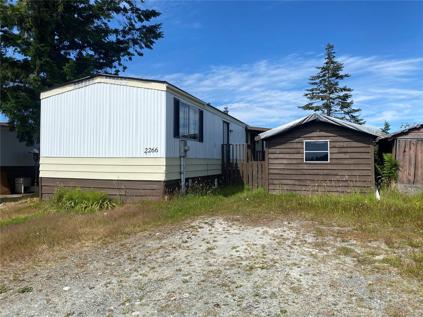 $170,000 - 2266 Camosun Cres<br>British Columbia, V0N 2R0