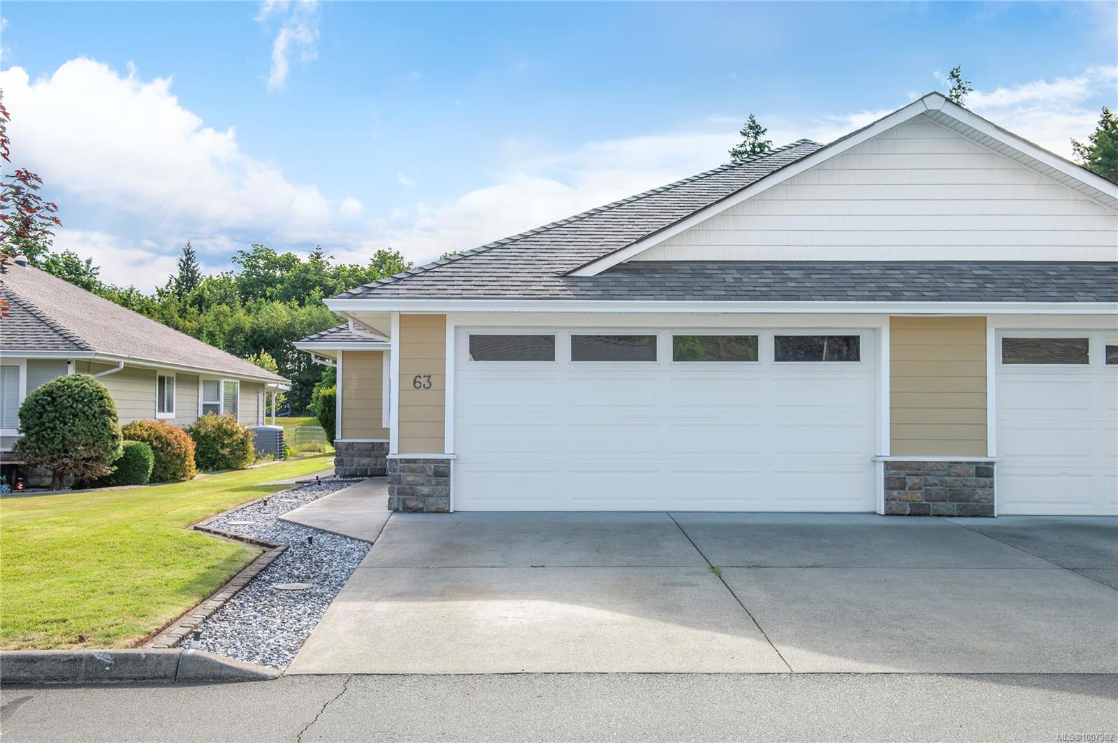 $689,000 - 2006 Sierra Dr<br>British Columbia, V9H 1V6