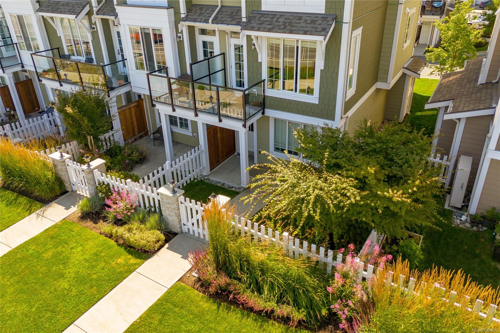 $869,999 - 3501 Dunlin St<br>British Columbia, V9C 0P7