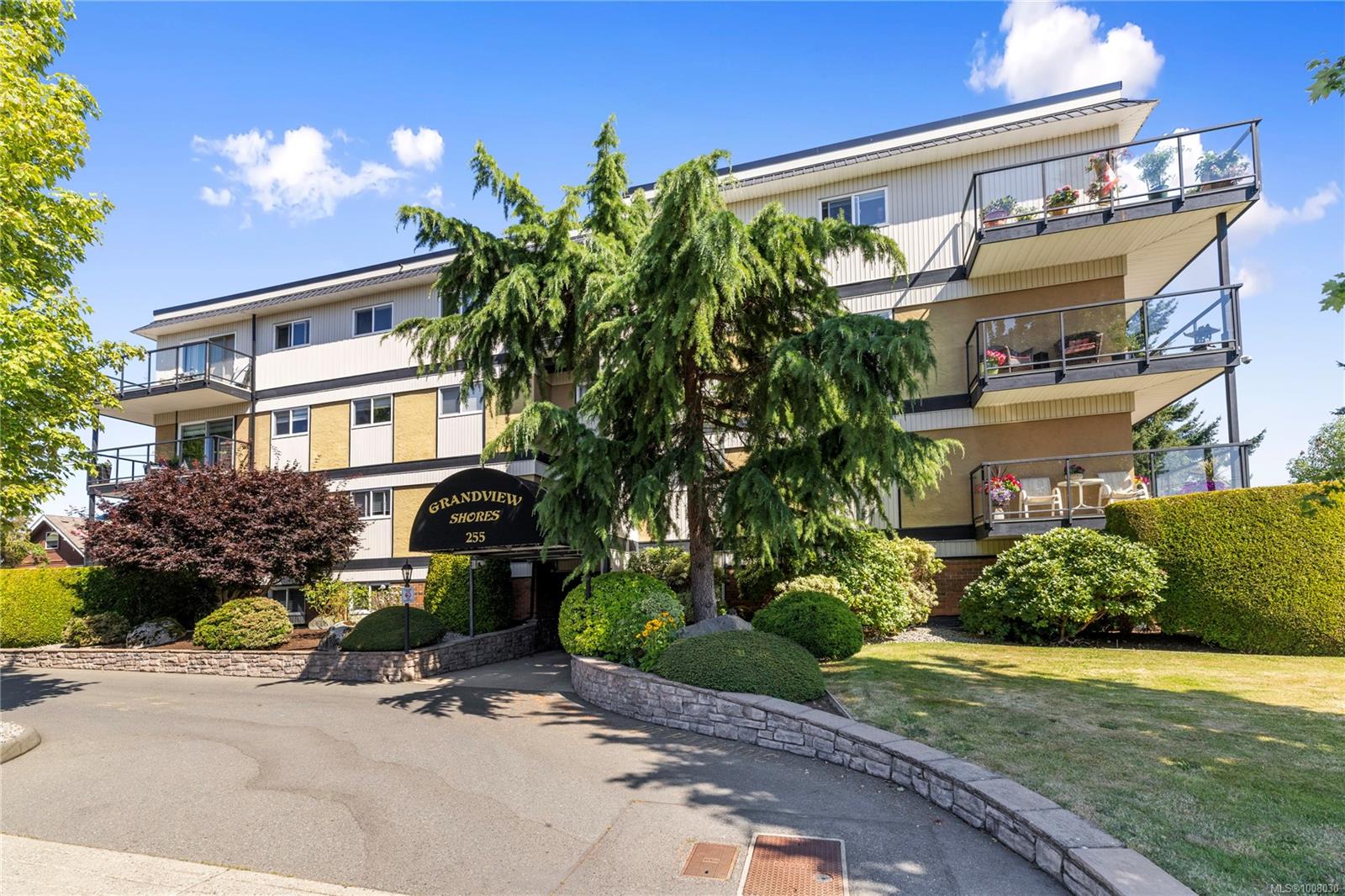 $355,000 - 255 Hirst Ave<br>British Columbia, V9P 1P5