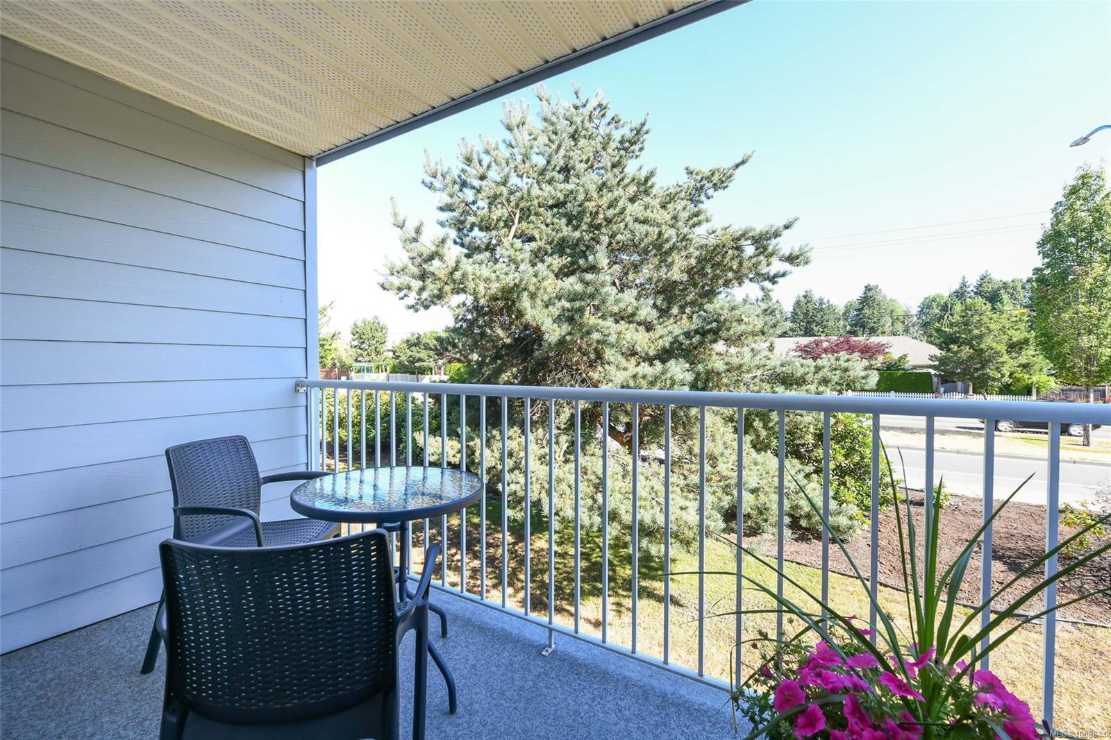 $383,888 - 698 Aspen Rd<br>British Columbia, V9M 3S9